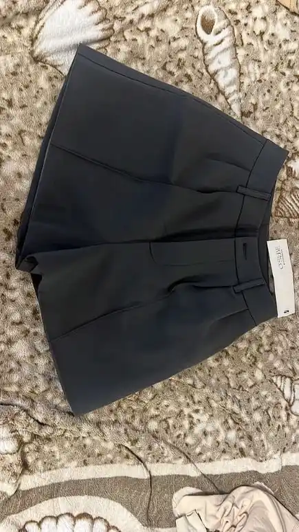 Ayollar uchun klassik yozgi shortilar, baland bel, ofis uslubi, buklamali