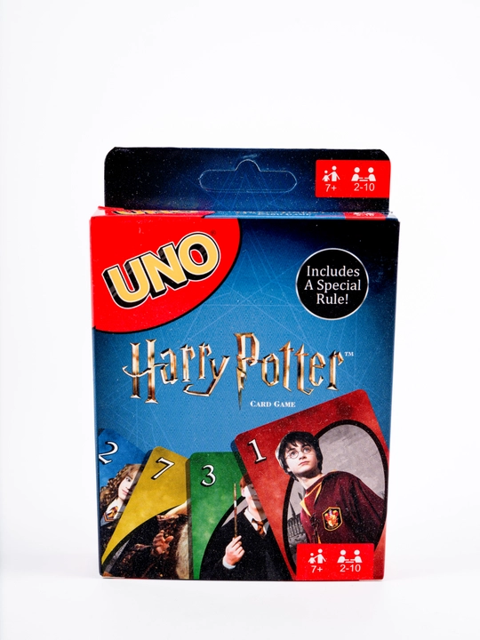 UNO (Uno) stol o'yini — Hello Kitty, Harry Potter, Lilo & Stitch