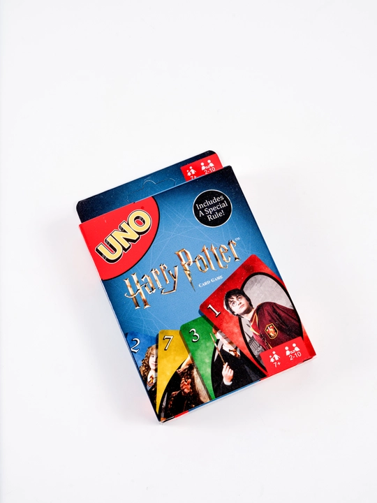 UNO (Uno) stol o'yini — Hello Kitty, Harry Potter, Lilo & Stitch