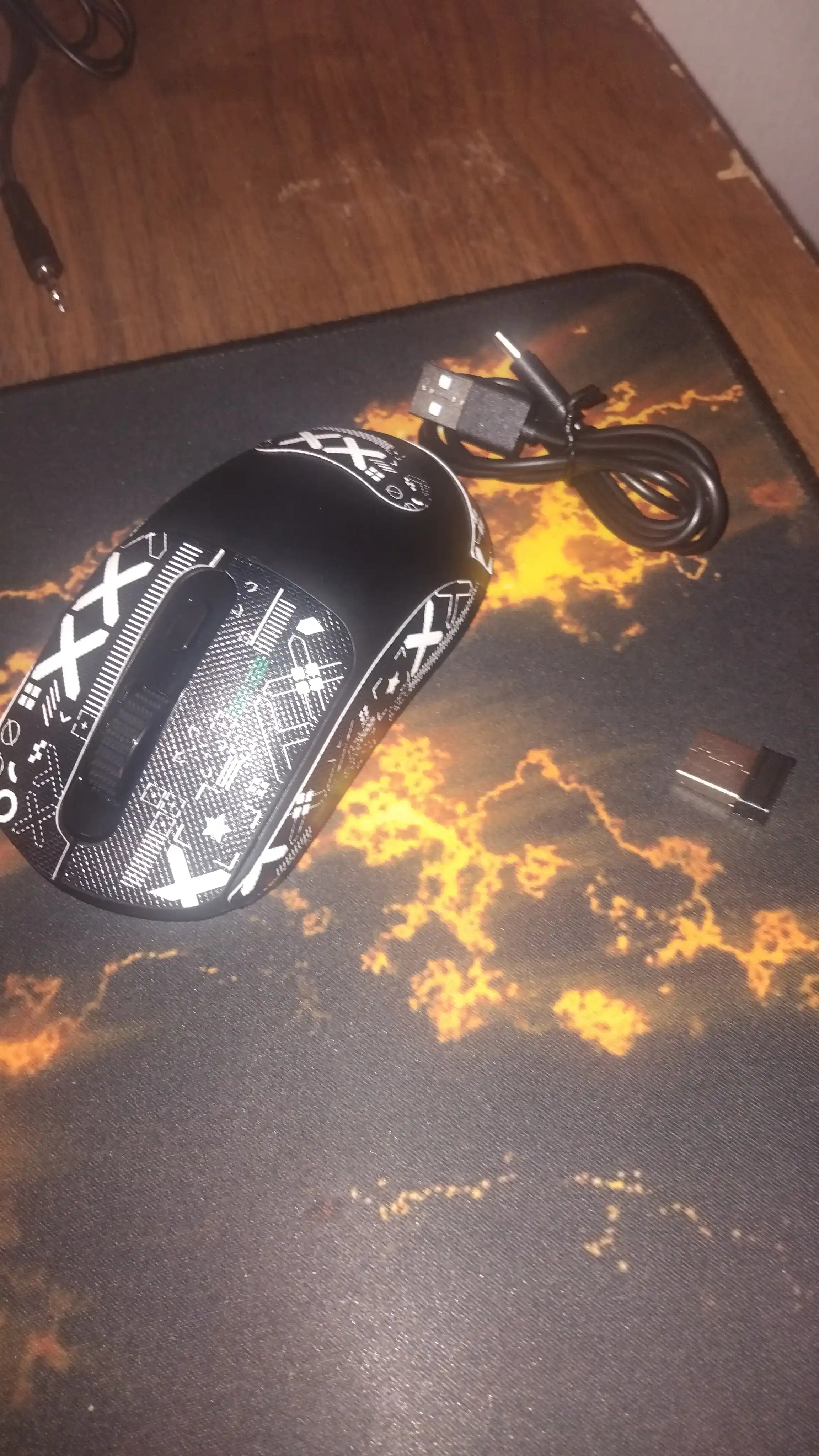 T-wolf X8, Simsiz o'yin sichqonchasi