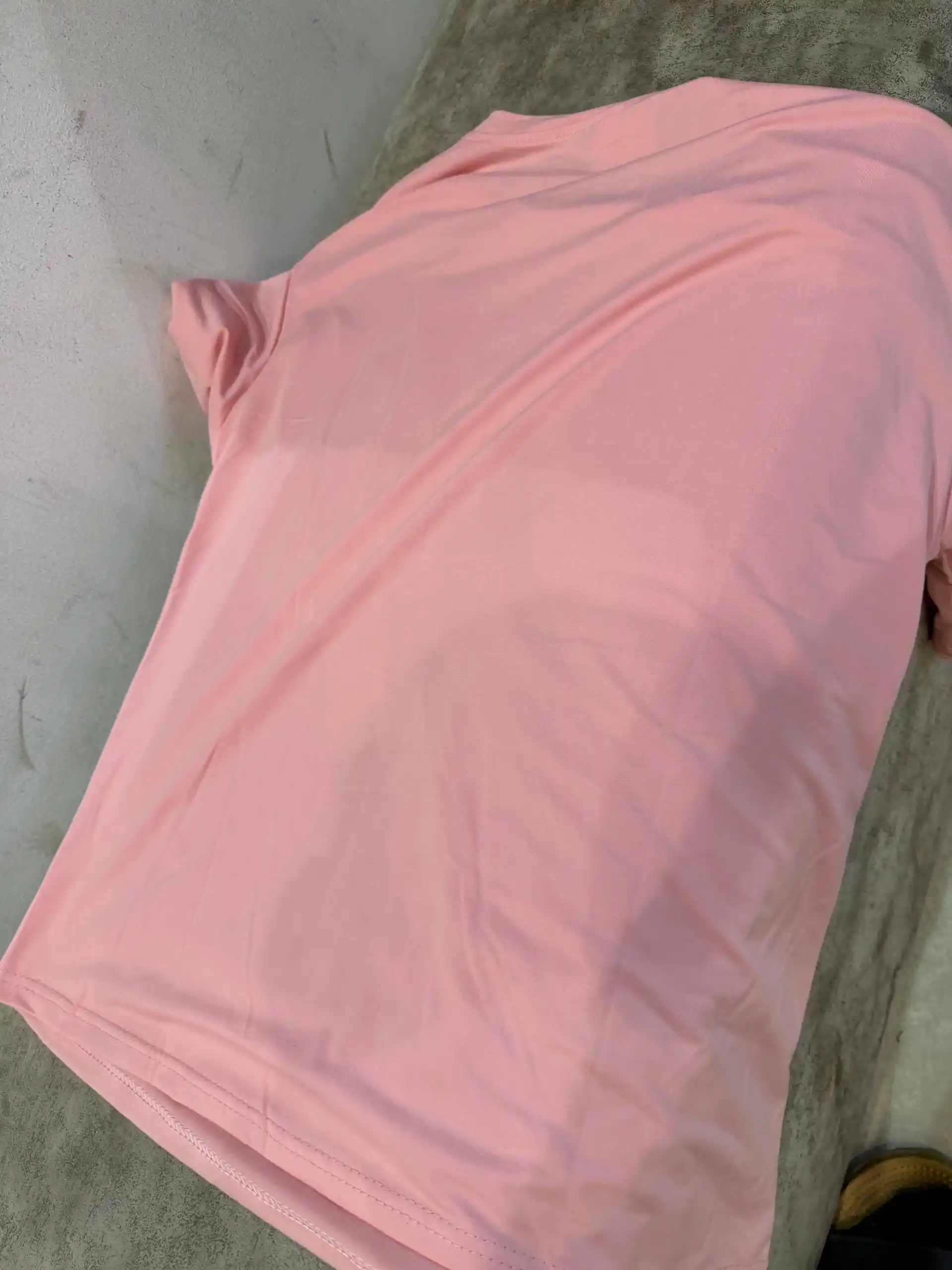 Женская футболка oversize – стильная футболка для женщин