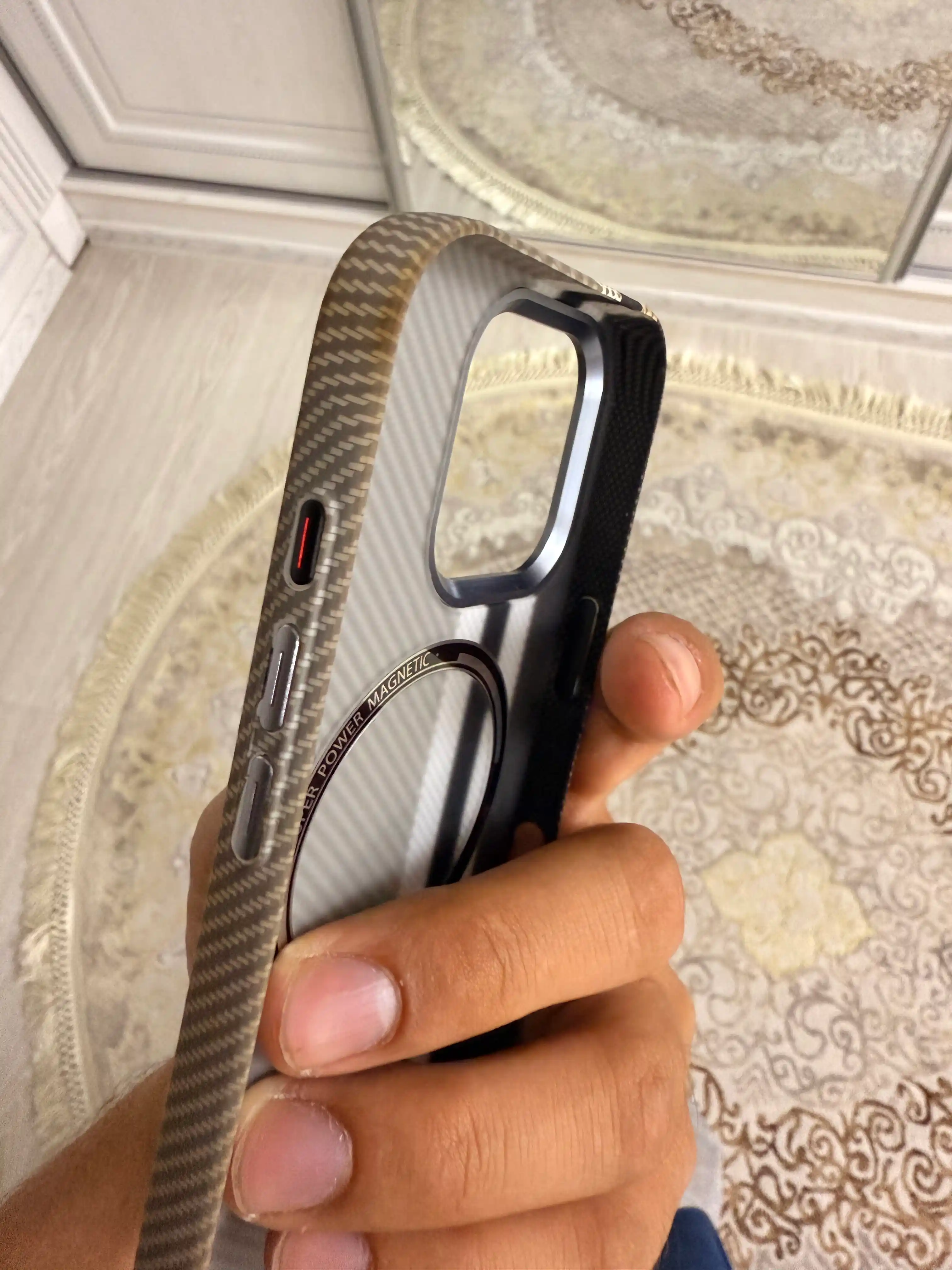 Karbon chexol iPhone 13, 14, 15, 16, 17 Pro Max, Magsafe bilan — ayfon chehol 16 Pro Max