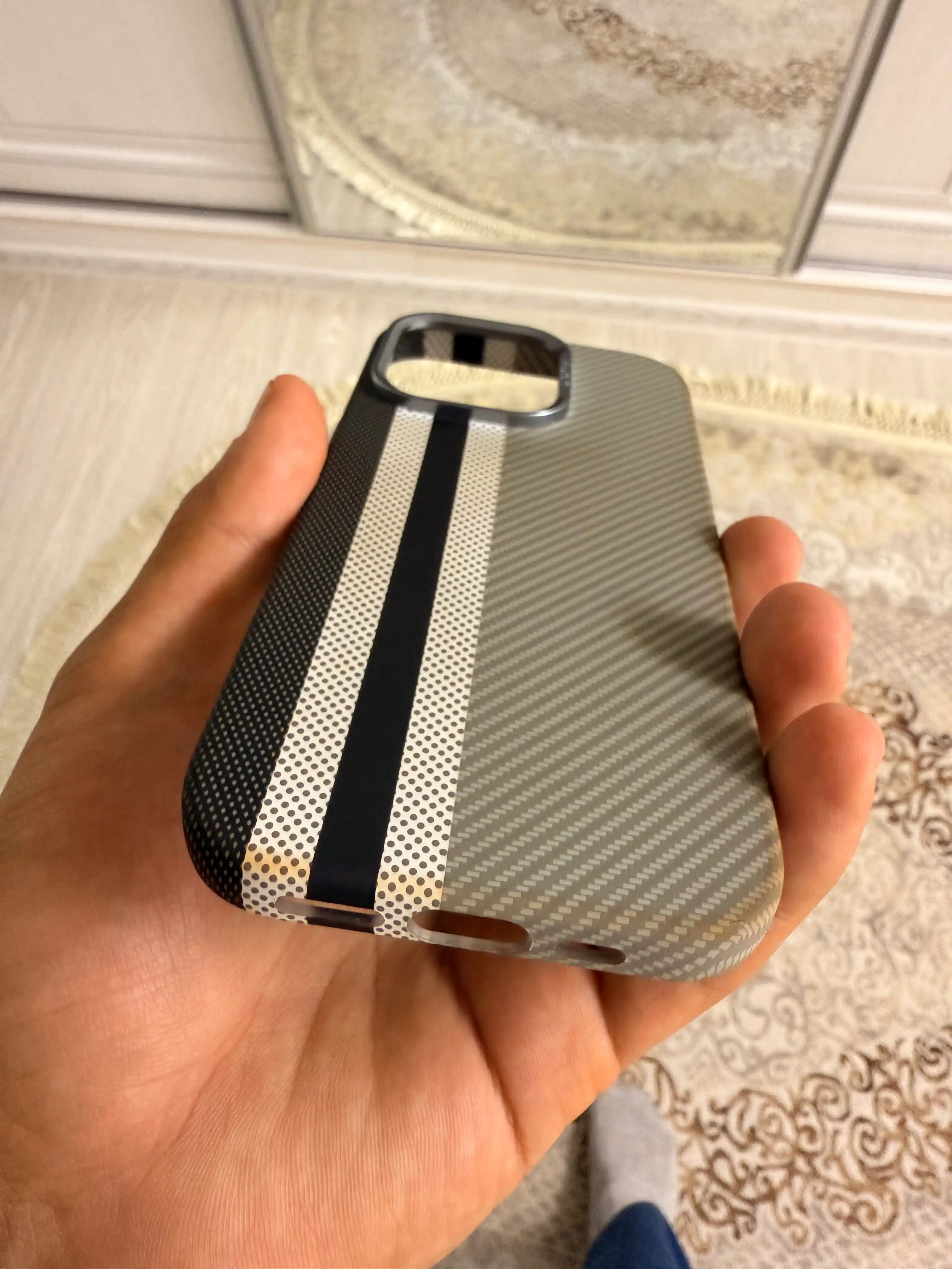 Karbon chexol iPhone 13, 14, 15, 16, 17 Pro Max, Magsafe bilan — ayfon chehol 16 Pro Max