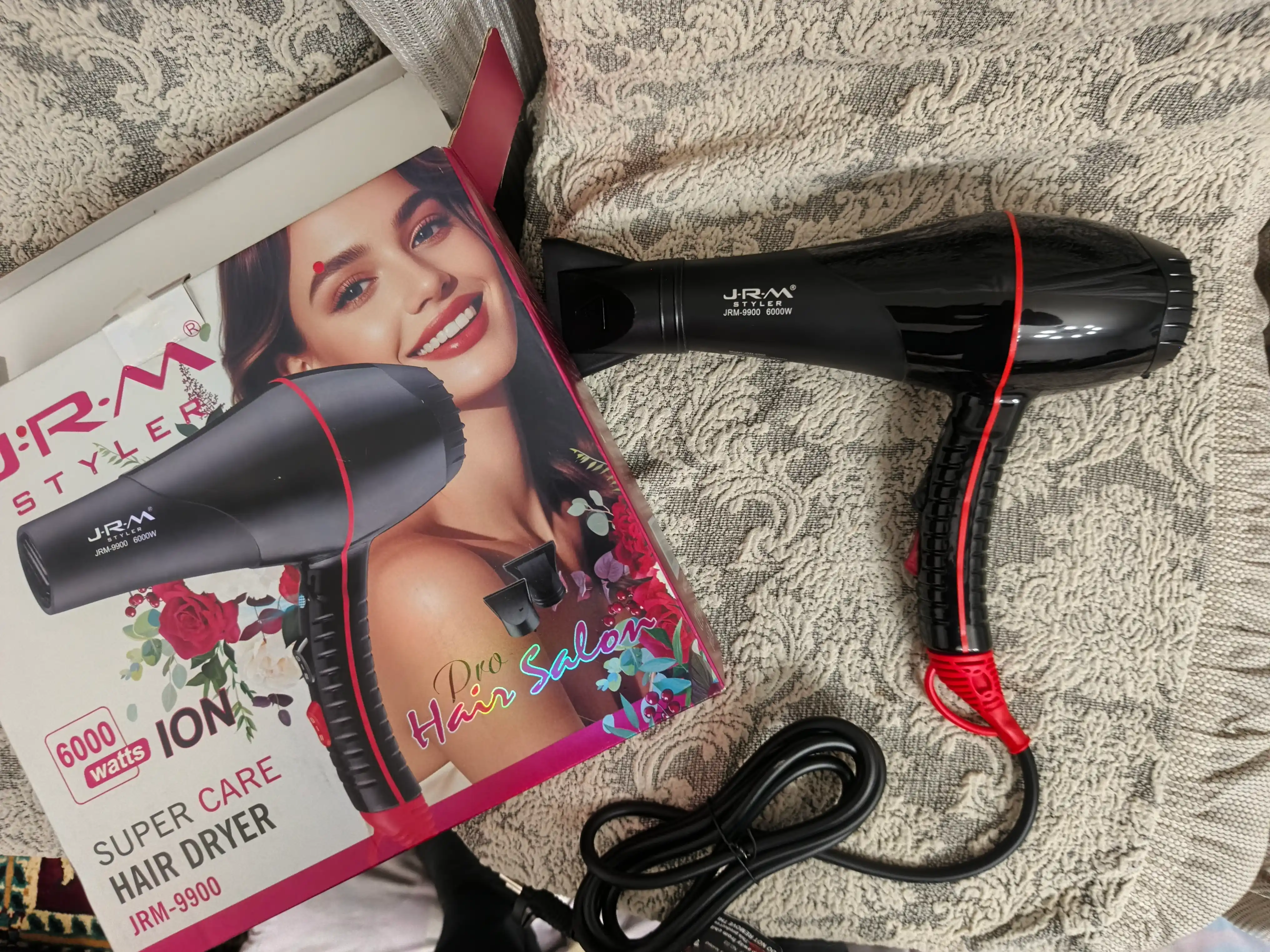 JRM Styler  professional fen, quvvati 6000watt, issiq va sovuq havo funksiyasiga ega