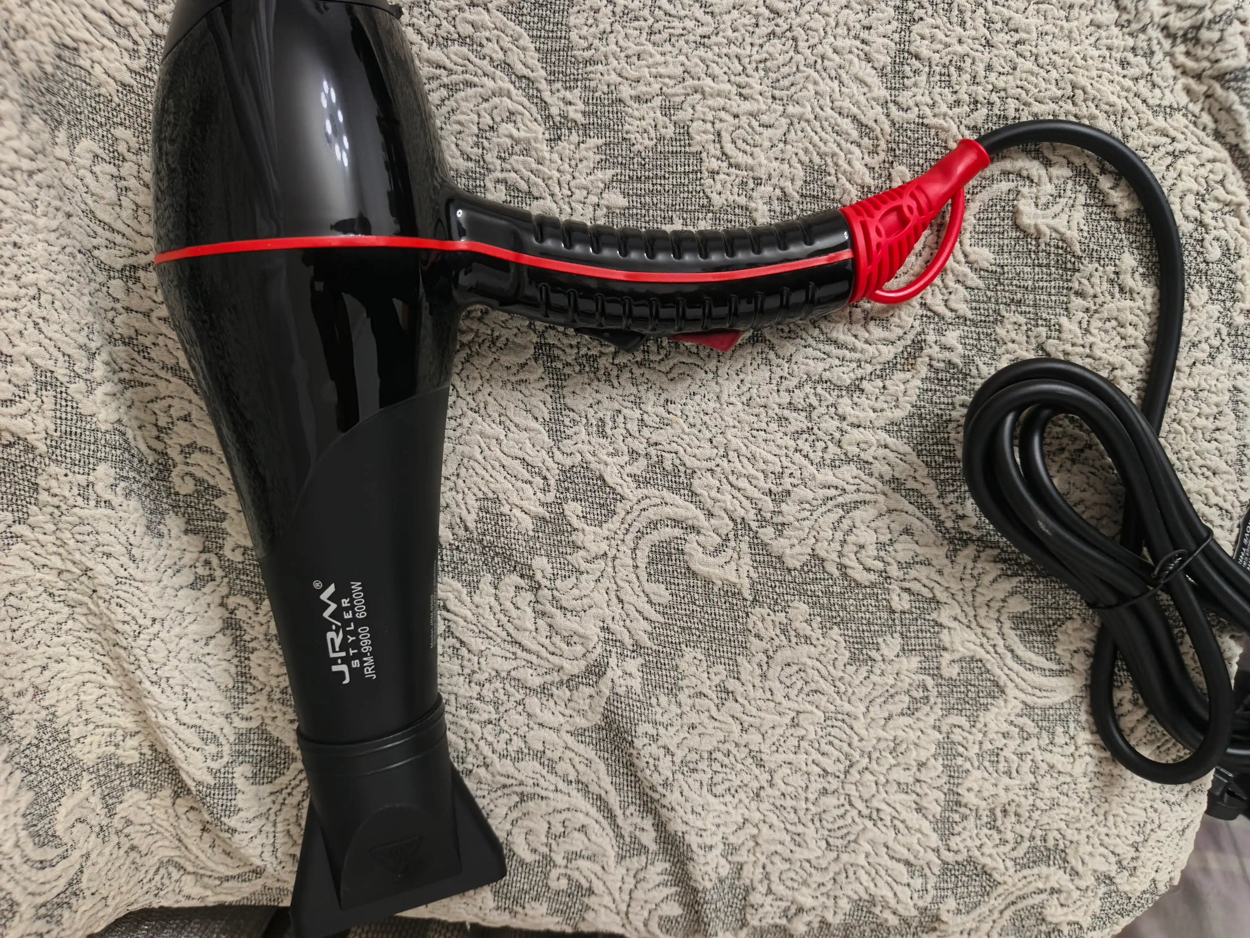 JRM Styler  professional fen, quvvati 6000watt, issiq va sovuq havo funksiyasiga ega