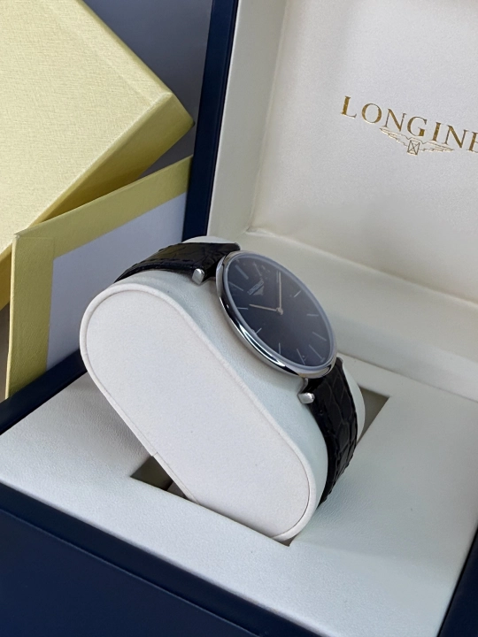 Erkaklar uchun qo'l soati, Longines La Grande 