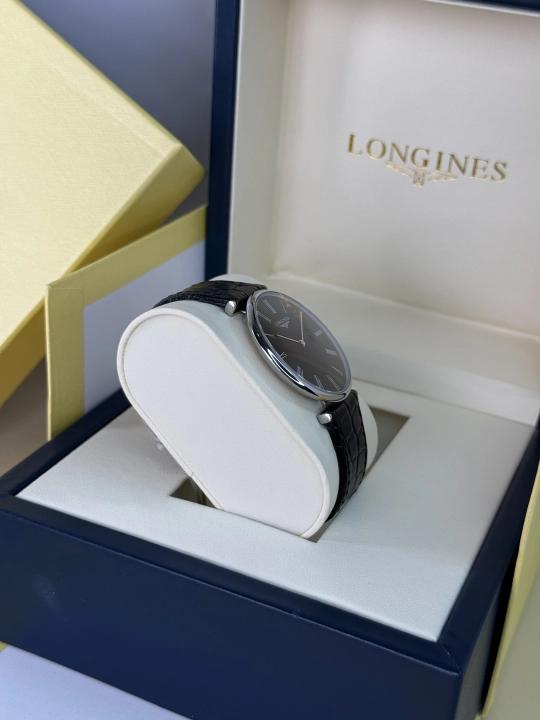 Erkaklar uchun qo'l soati, Longines La Grande 