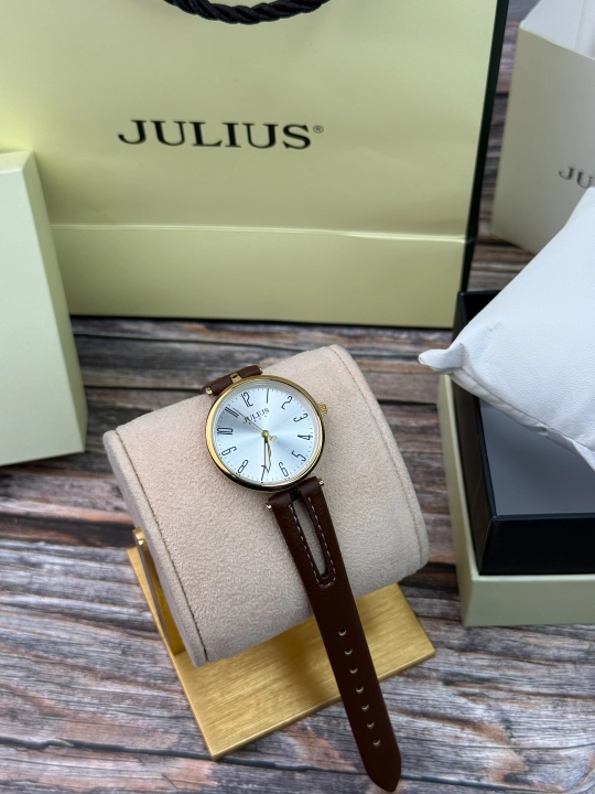 Ayollar va qizlar uchun qo‘l soatlar, JULIUS - 