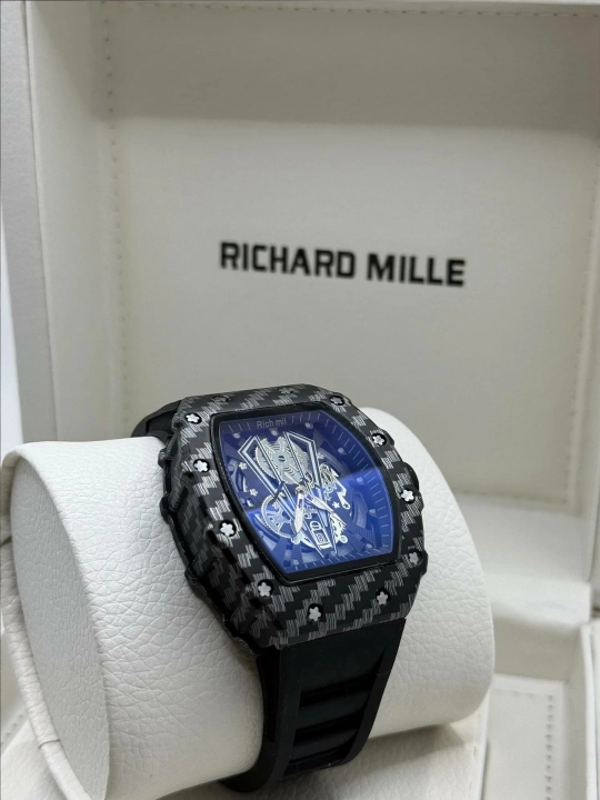 Erkaklar soati Richard Mille, kvars mexanizmi