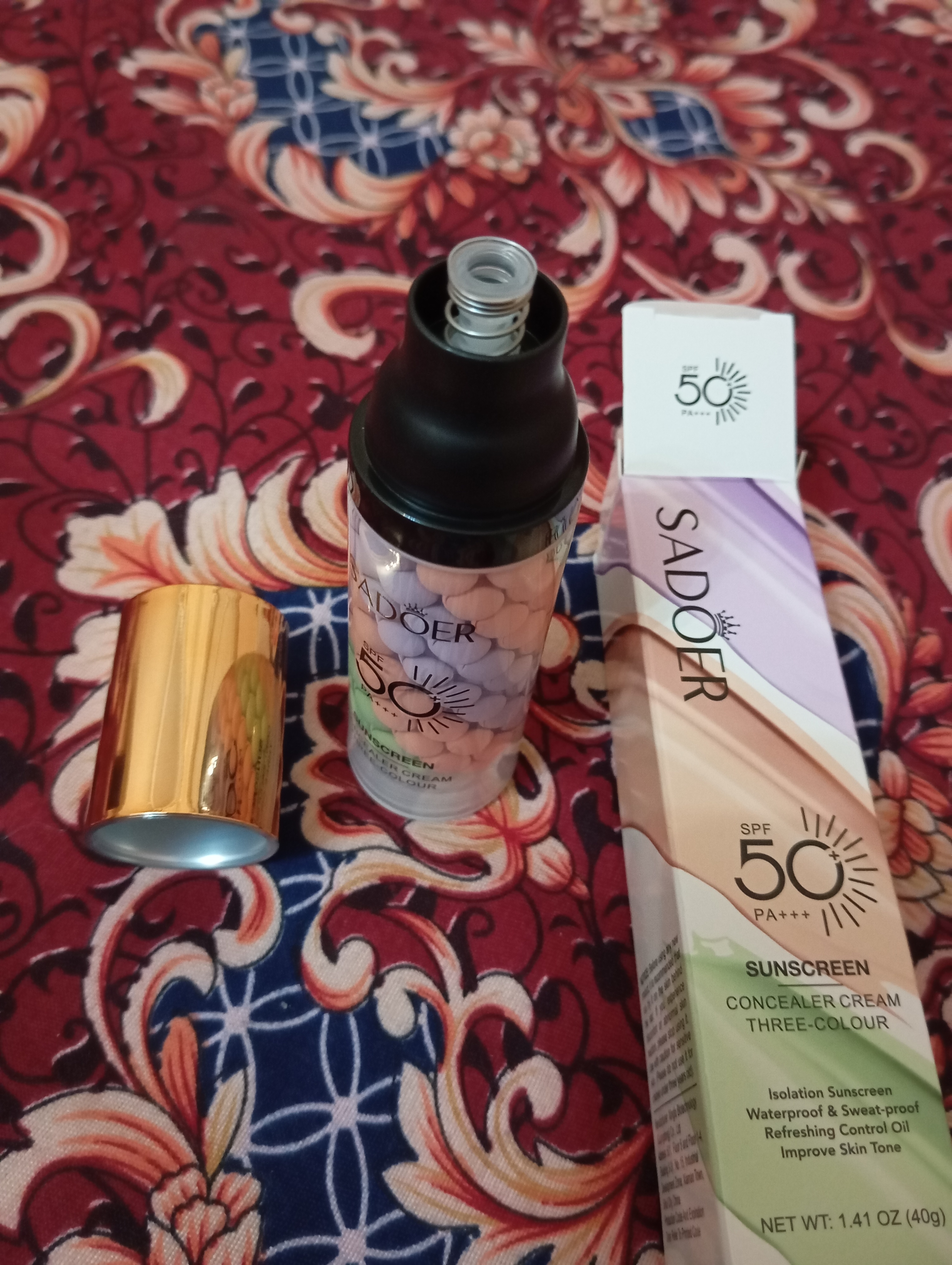 SADOER 4 in 1 avokadoli namlantiruvchi makiyaj bazasi, 3 rangli, 40 g
