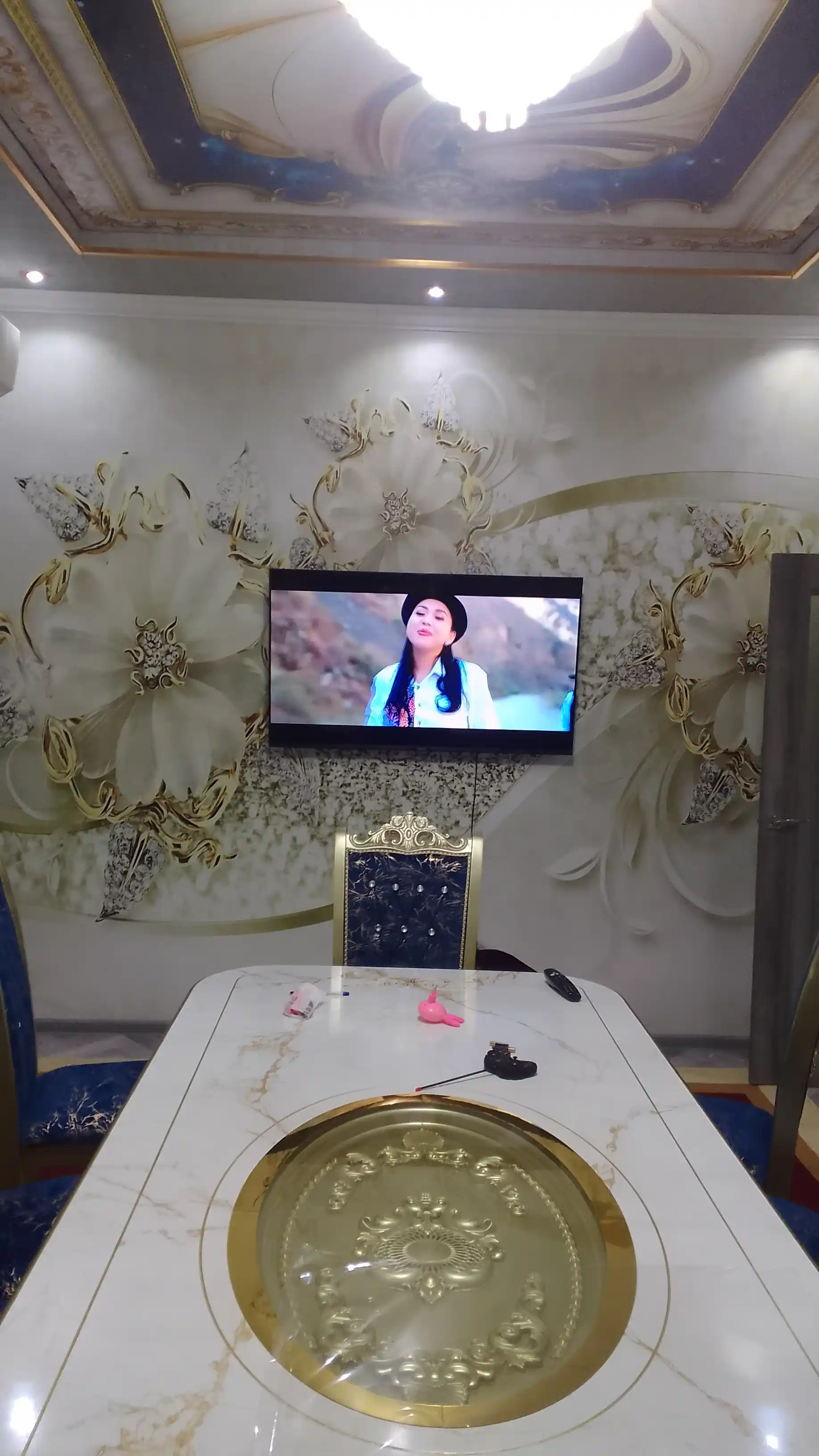 Телевизор WellStars смарт 32", 43", 55", 70", пульт с голосовым поиском