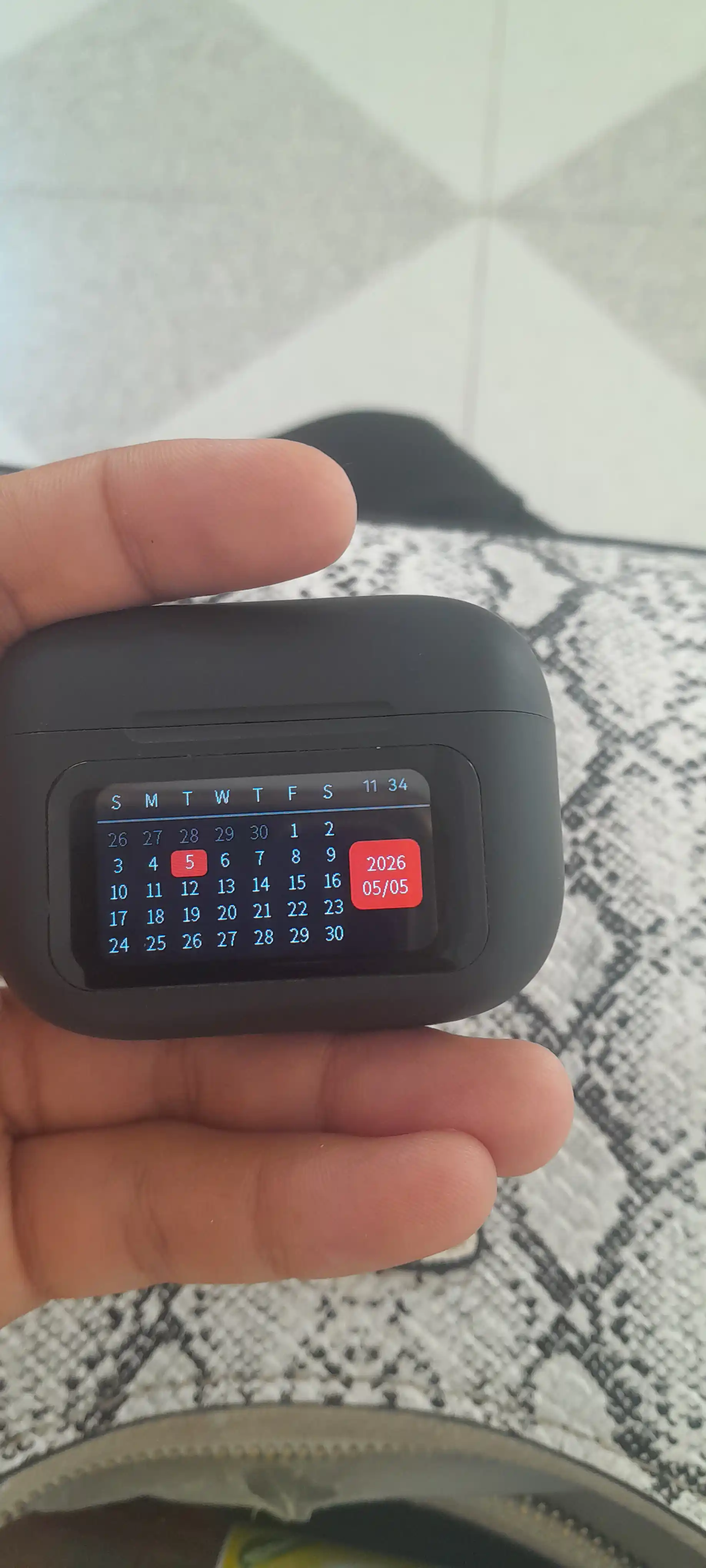 Smart Bluetooth quloqchin, ekranga ega, sensorli boshqaruv, xabarlar bilan, 22+ funksiya
