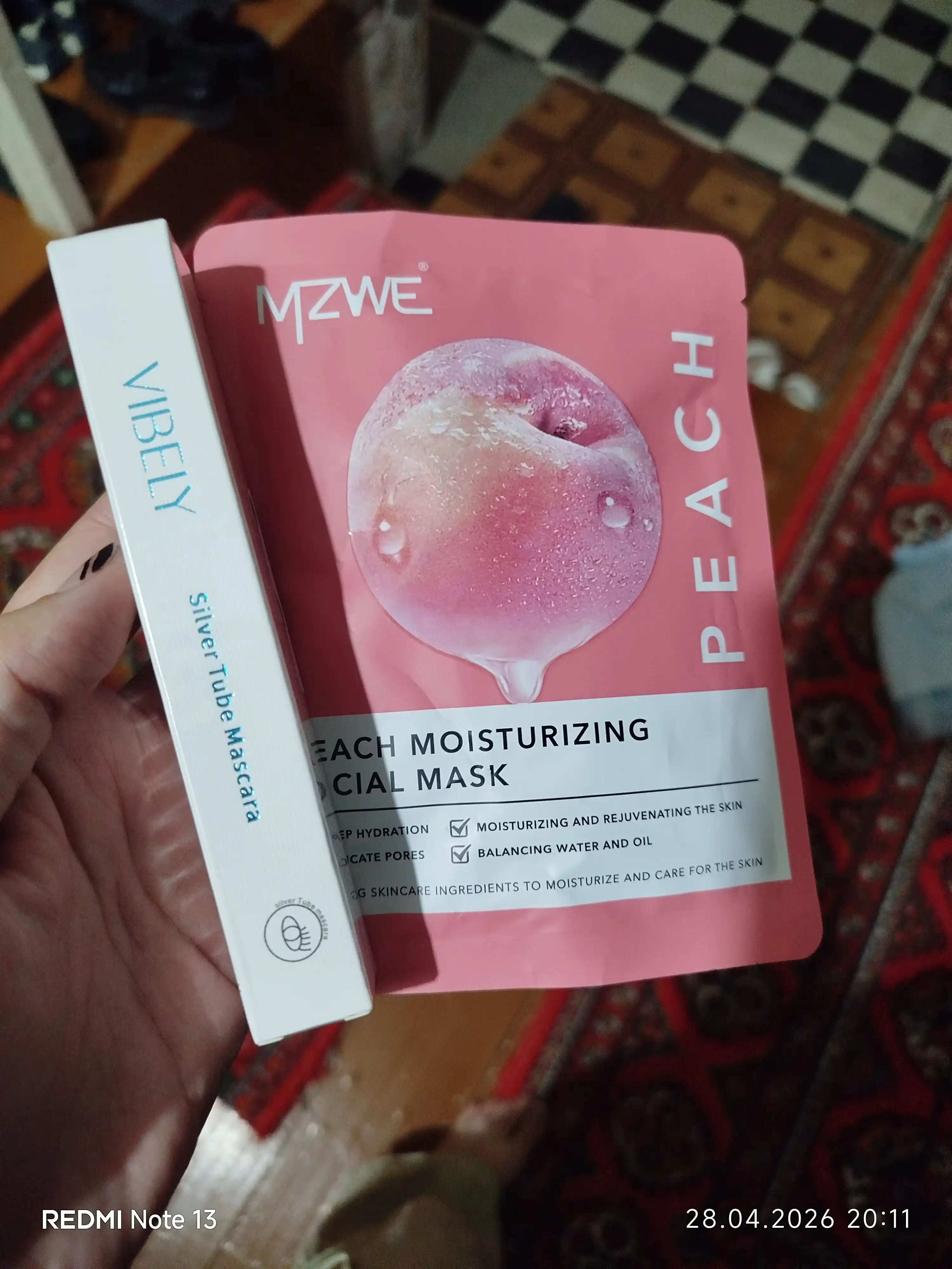 Innovatsion cho'zuvchi tush Vibely Silver Tube Mascara 4D, sifatli