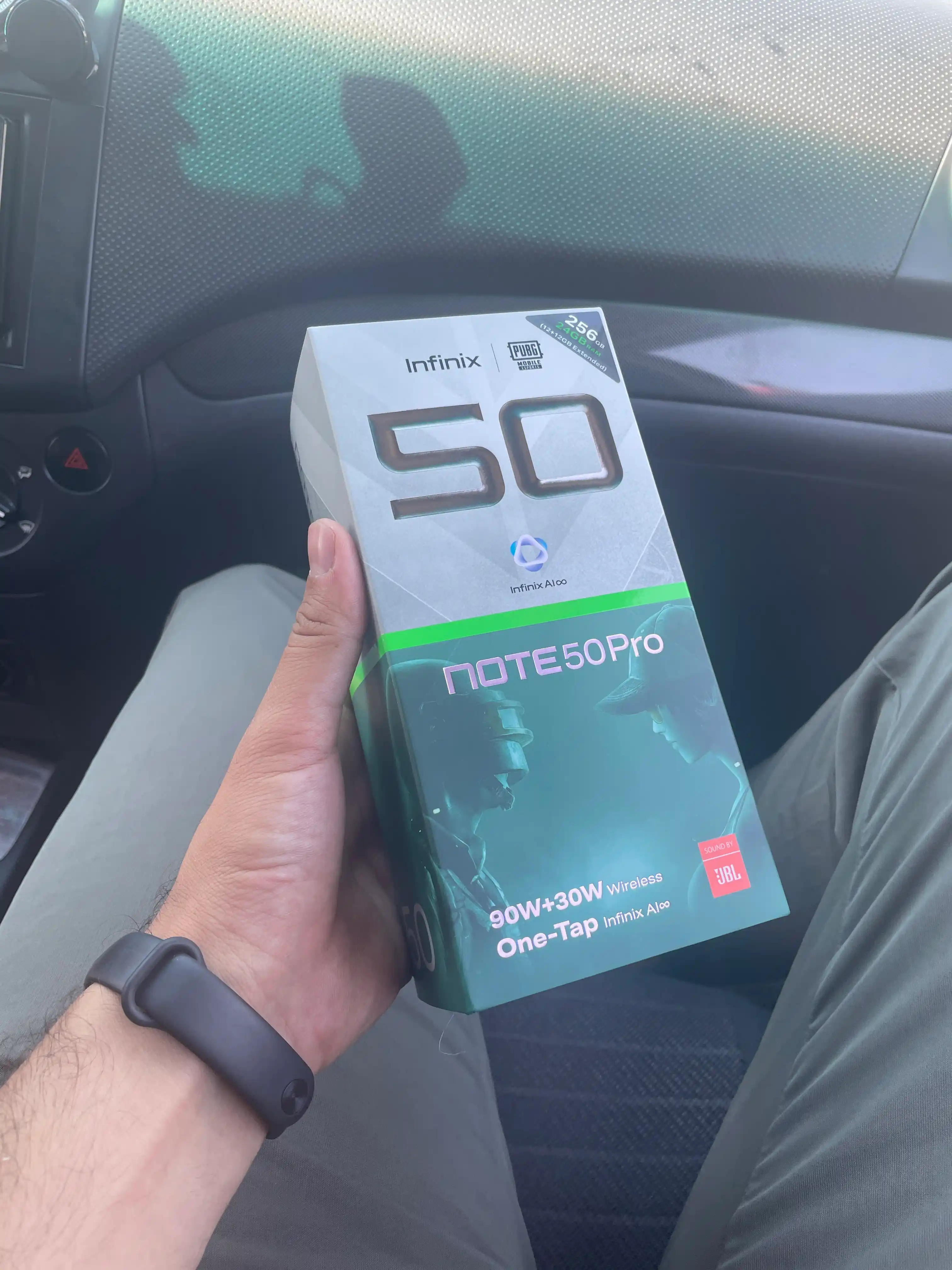 Смартфон Infinix Note 50 Pro, 12+12/256Гб, AMOLED 144Гц, 5200mAч 90W, беспроводная зарядка