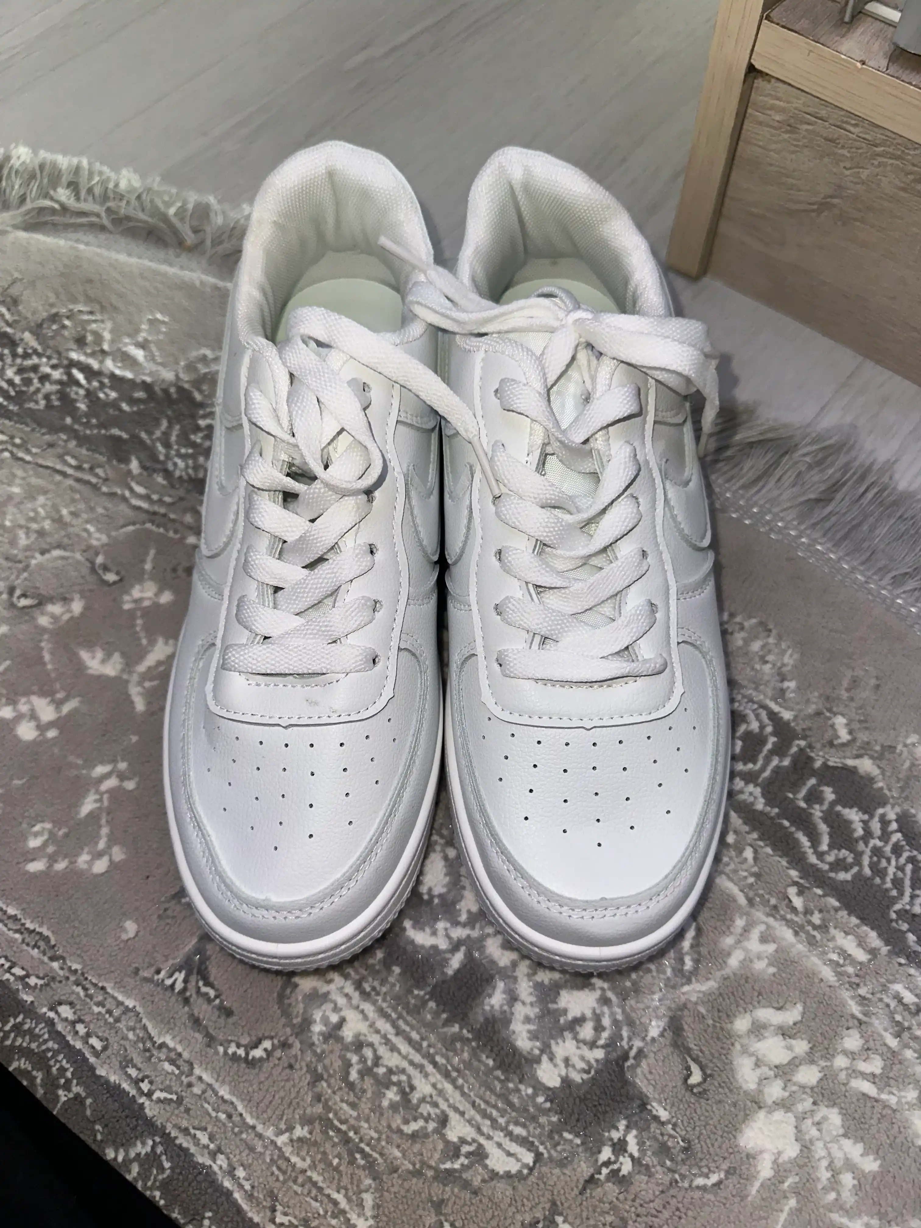 Erkaklar va Ayollar uchun universal sport krossovkalari NIKE AIR FORCE 36-44