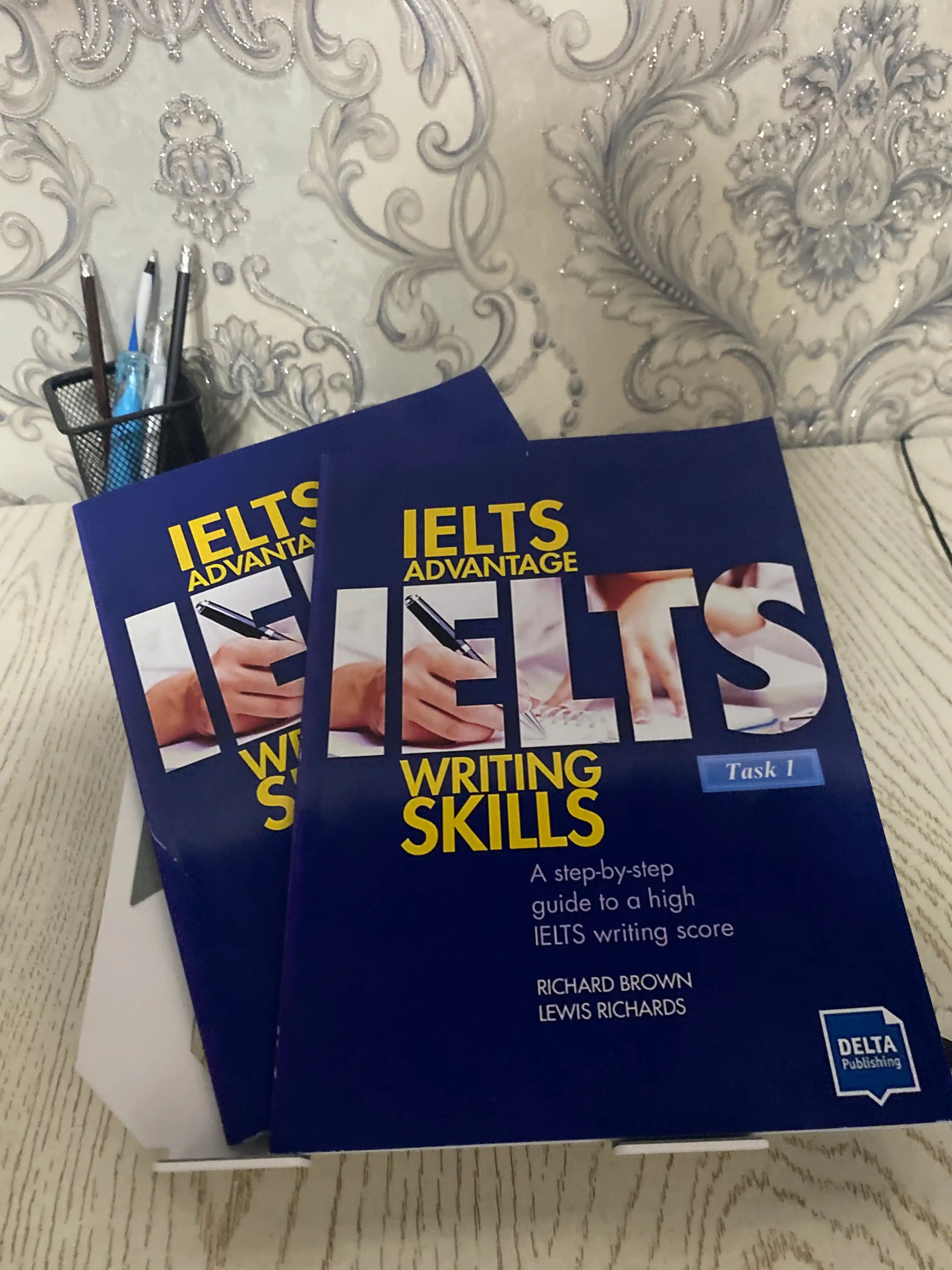 IELTS Advantage Writing Skills IELTS Writing Task 1 va Task 2 uchun qo‘llanma