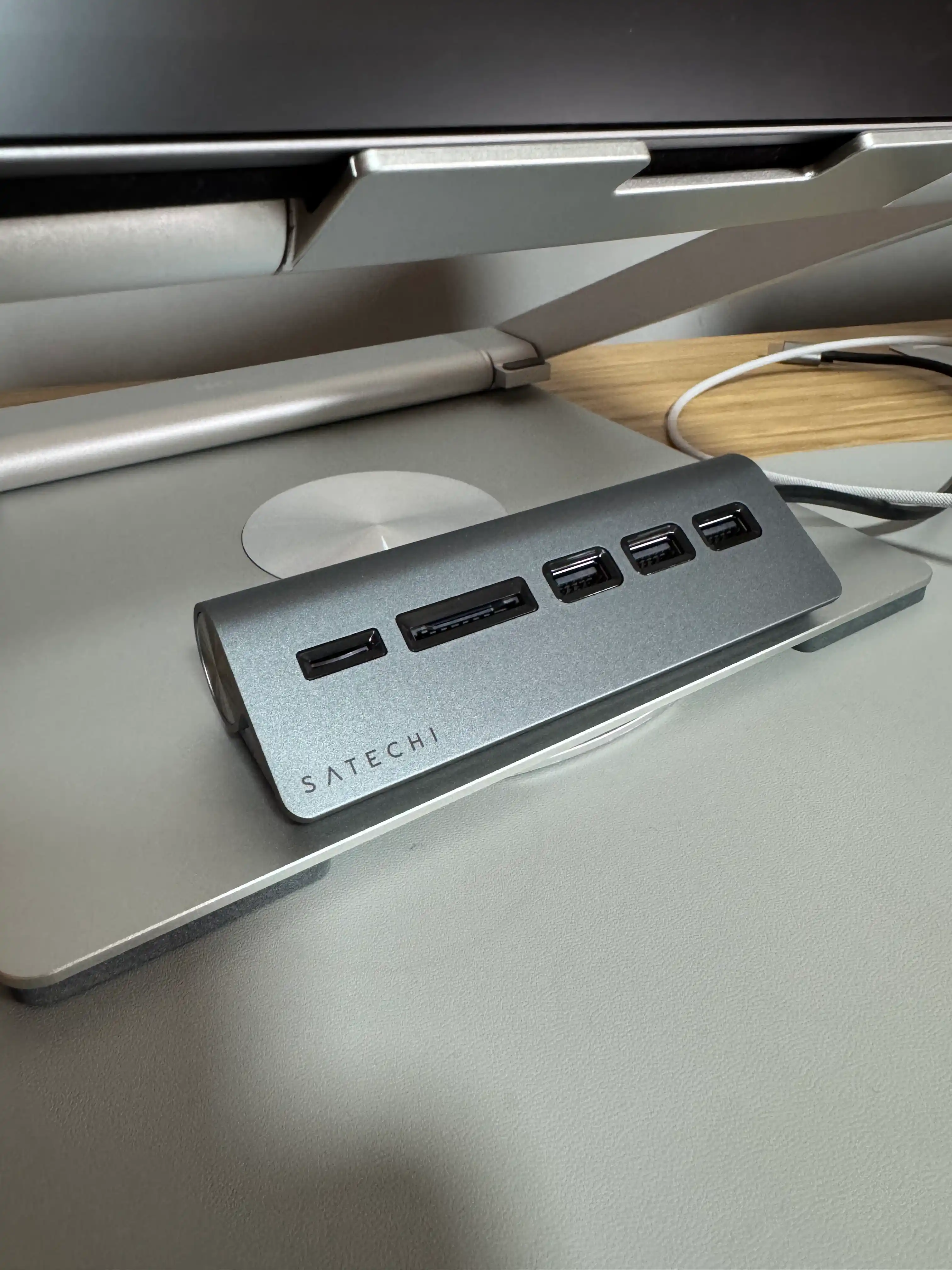 Ko‘p portli USB Hub Satechi, perexodnik, Type C, USB 3.0 5Gbps