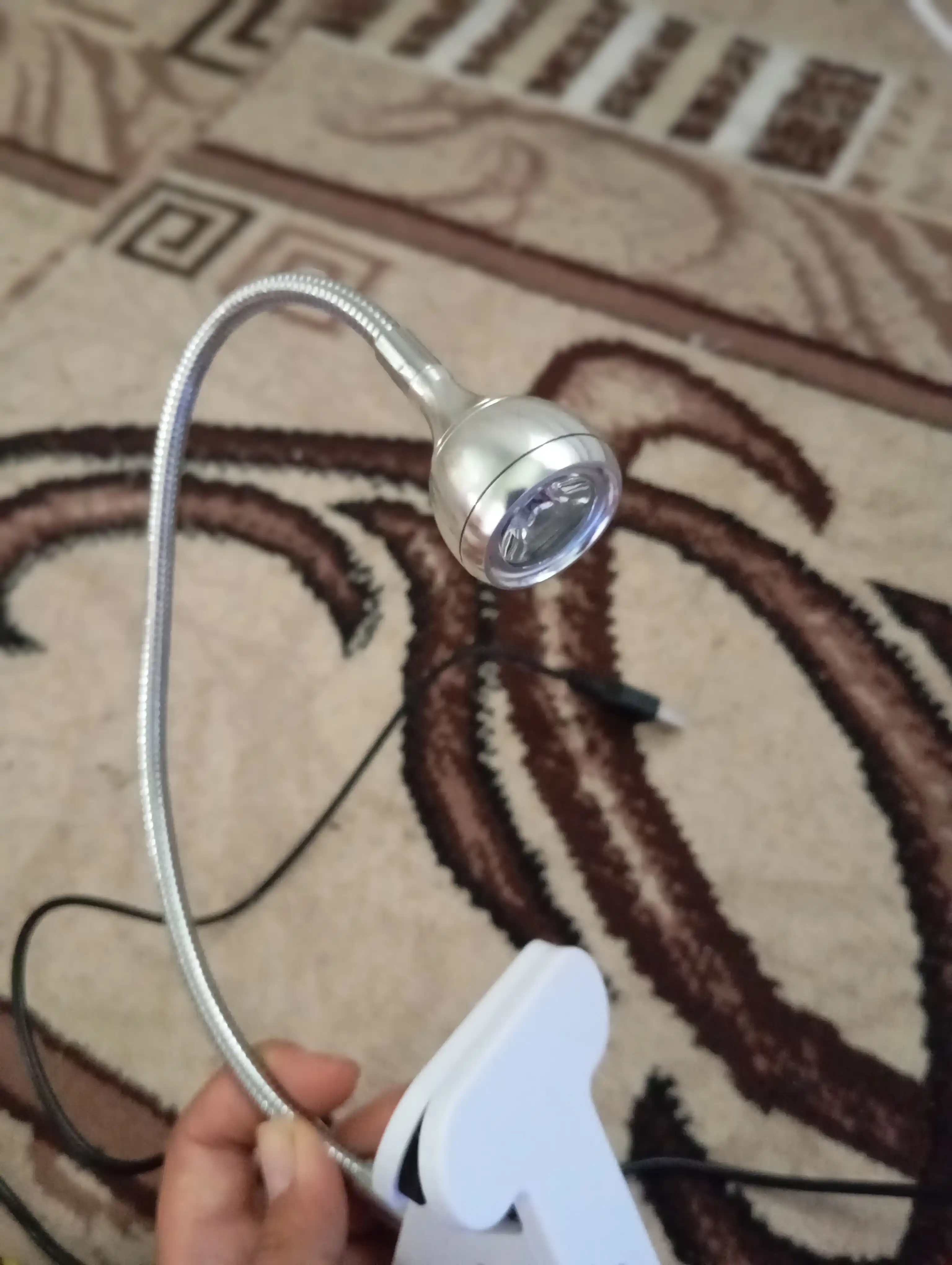 Manikyur va pedikyur uchun professional ultrabinafsha chiroqli lampa