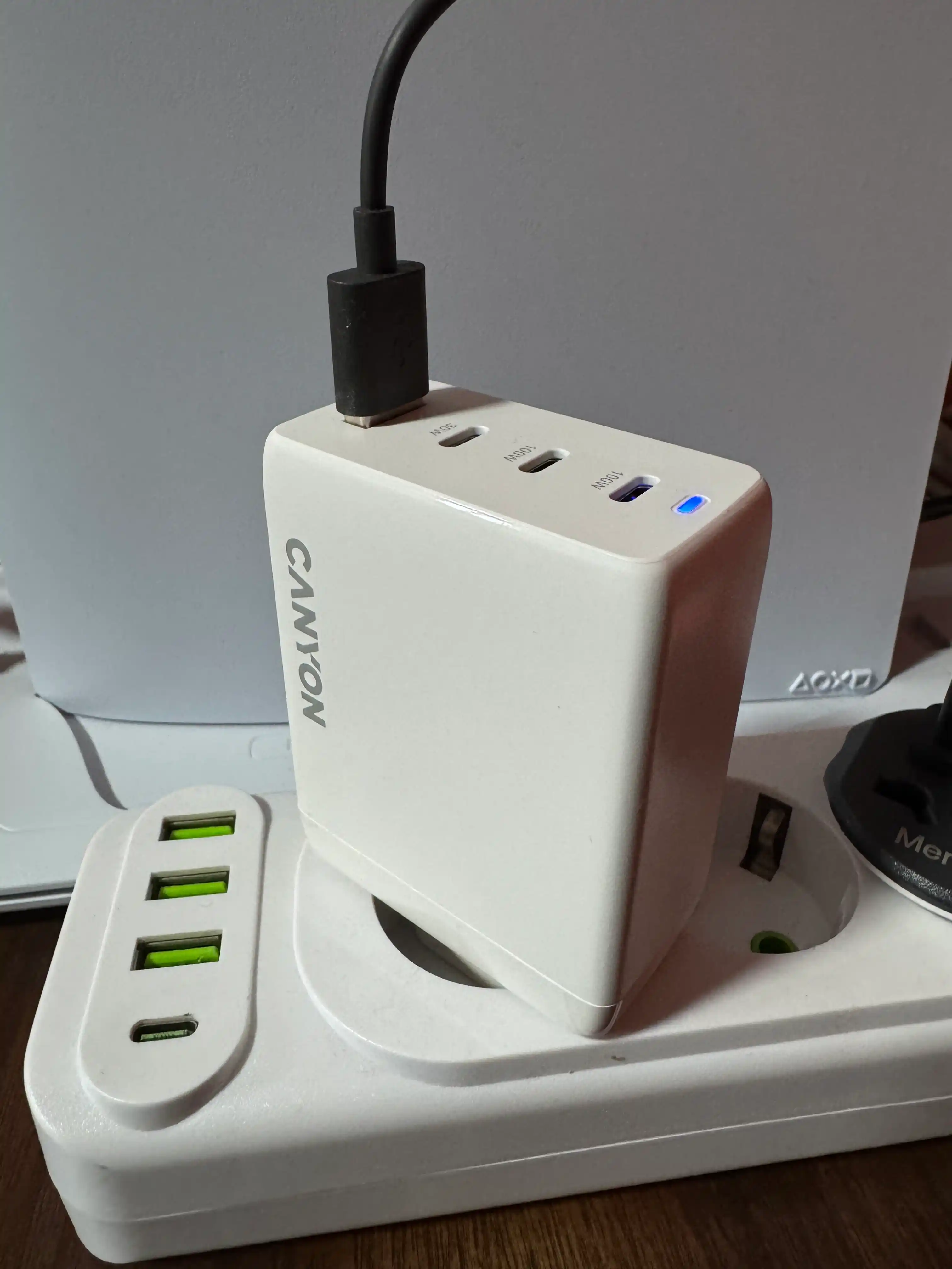 Canyon OnCharge 100Vt, 140Vt, GaN, Type C, PD quvvatlagich, tez quvvatlash