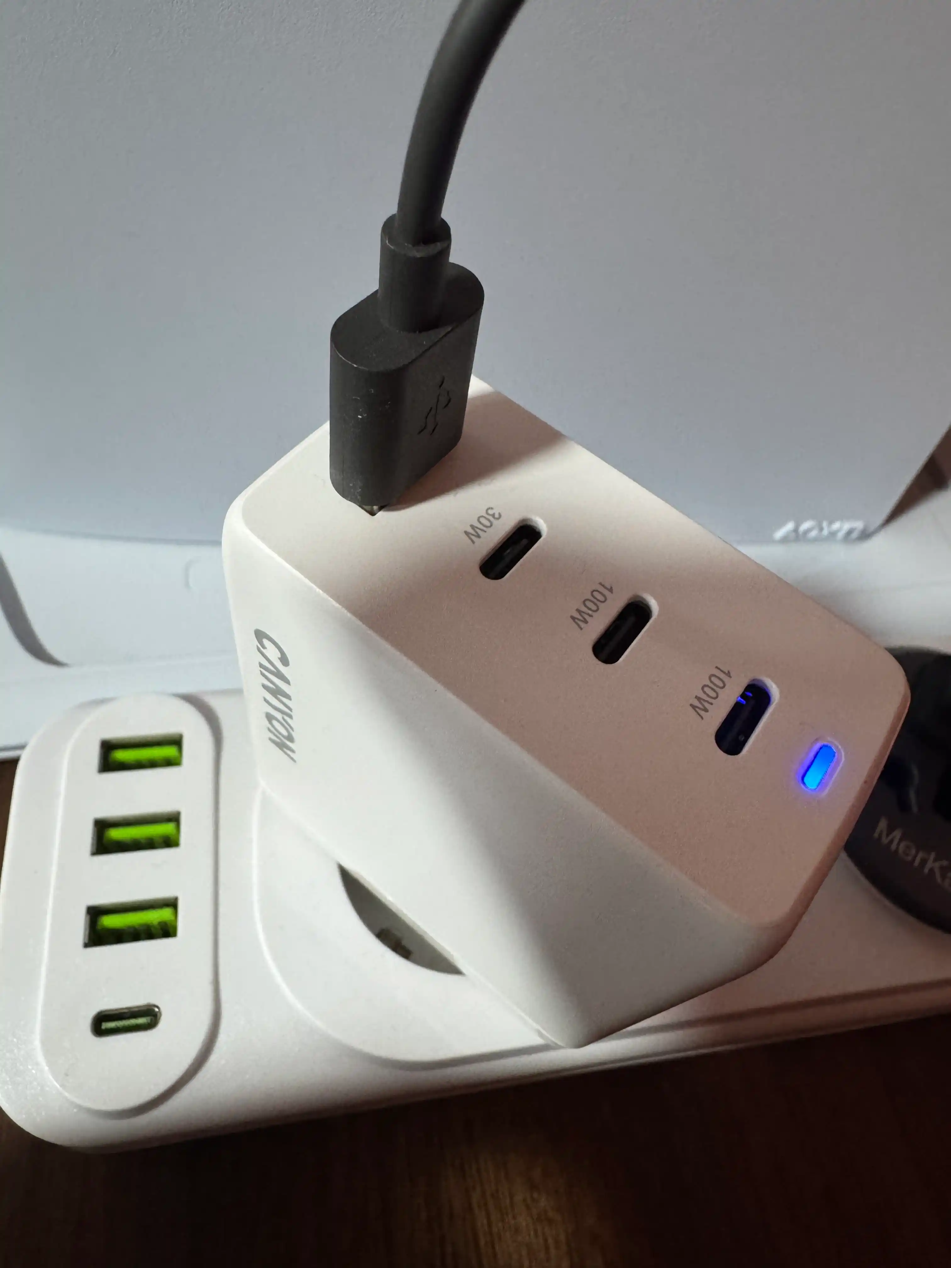 Canyon OnCharge 100Vt, 140Vt, GaN, Type C, PD quvvatlagich, tez quvvatlash