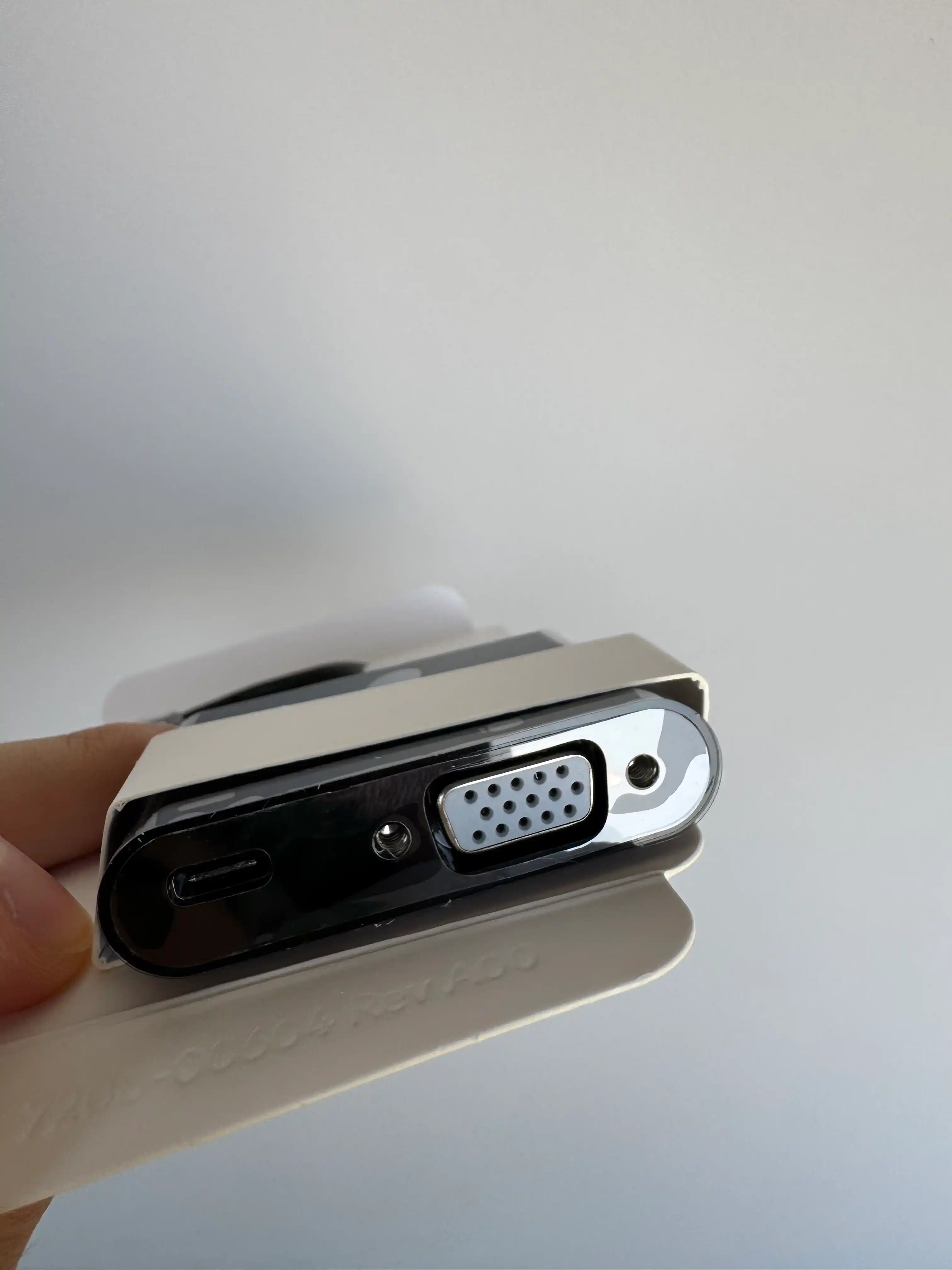 Belkin HDMI VGA adapteri, USB C VGA quvvatlash moslamasi, o‘tkazgich