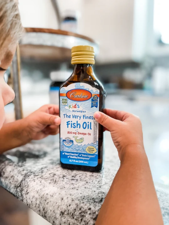 Carlson, The Very Finest Fish Oil, рыбий жир для детей, Омега 3, вкус лимона, 200 мл, США