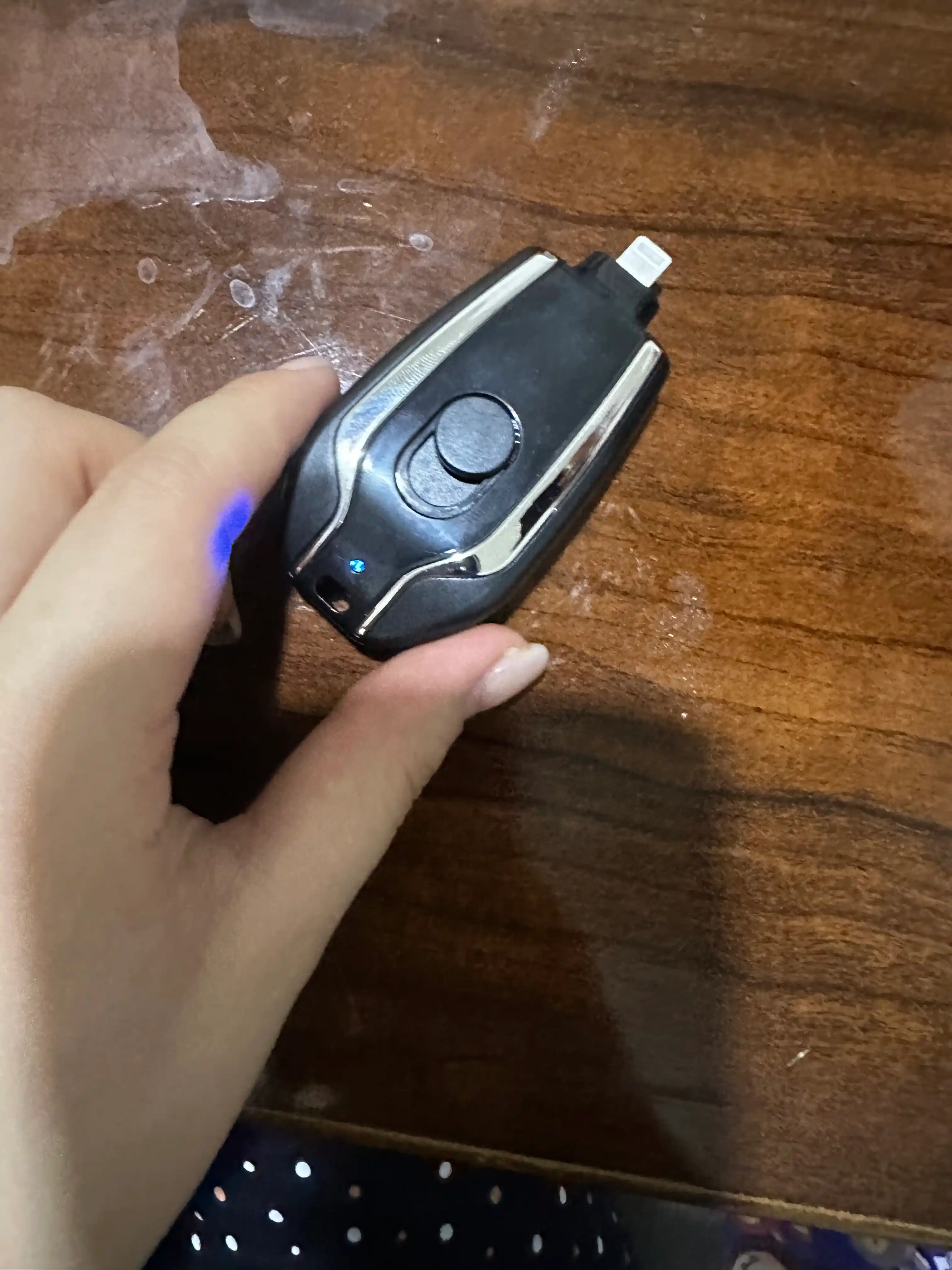 Мини повербанк-брелок 1500 mAh , Lightning + Type-C
