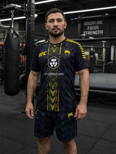 Мужской спортивный комплект UFC (футболка + шорты) премиальная экипировка для тренировок