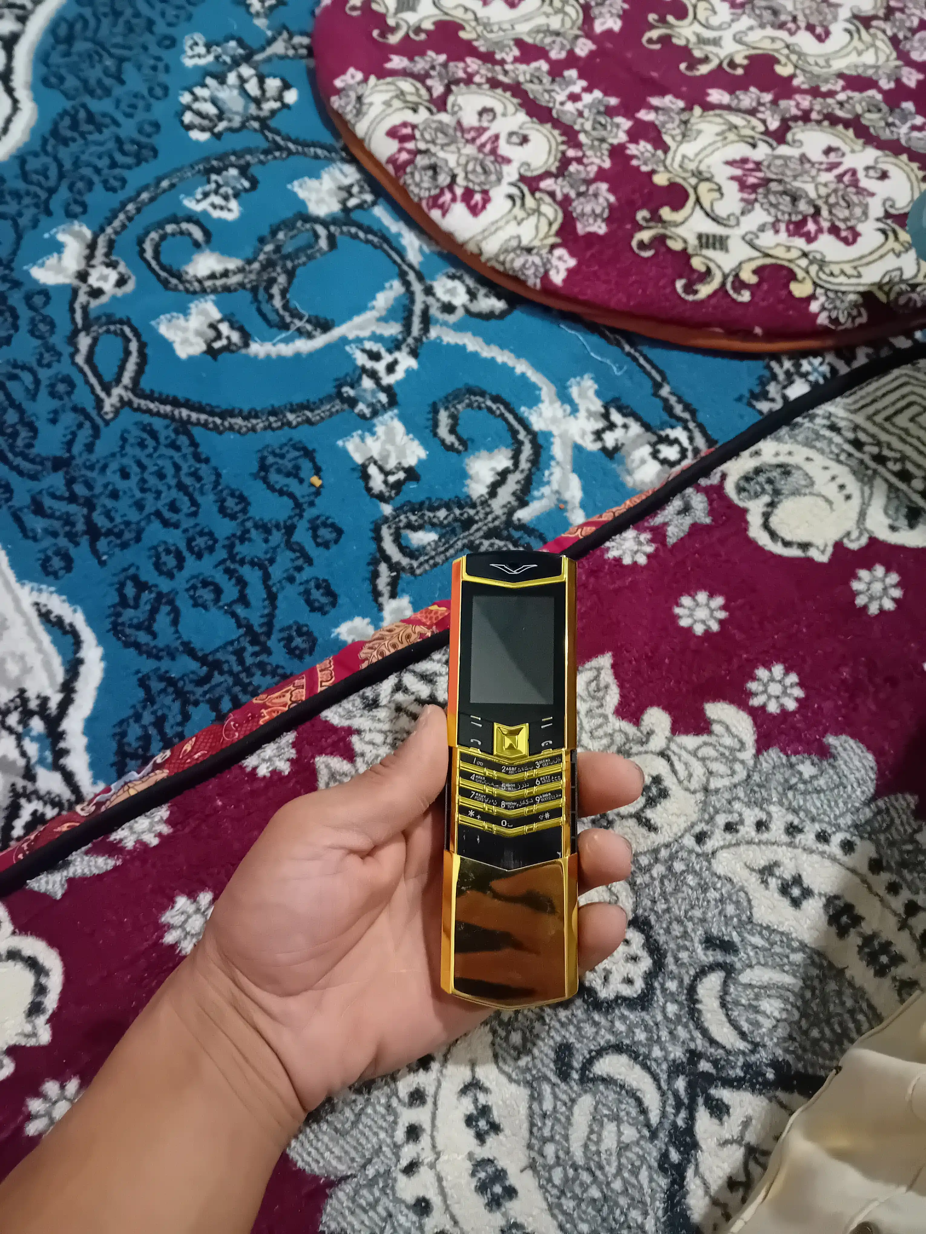 Tugmali telefon Vertu V888Pro Slider