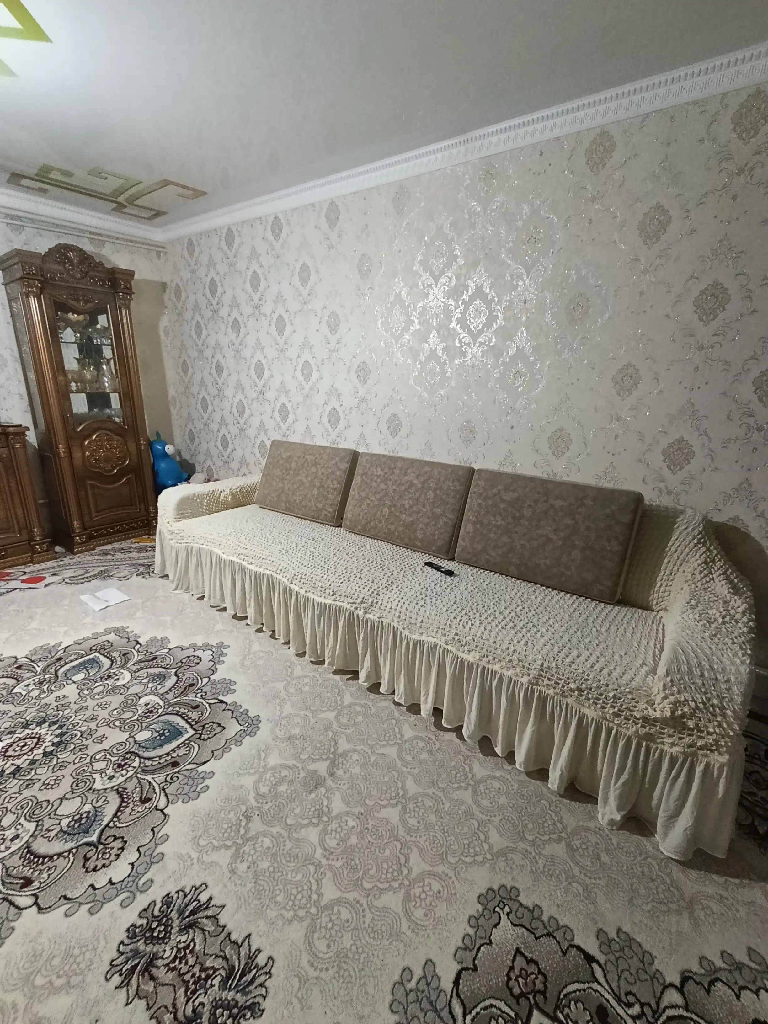 Универсальный чехол для углового дивана
