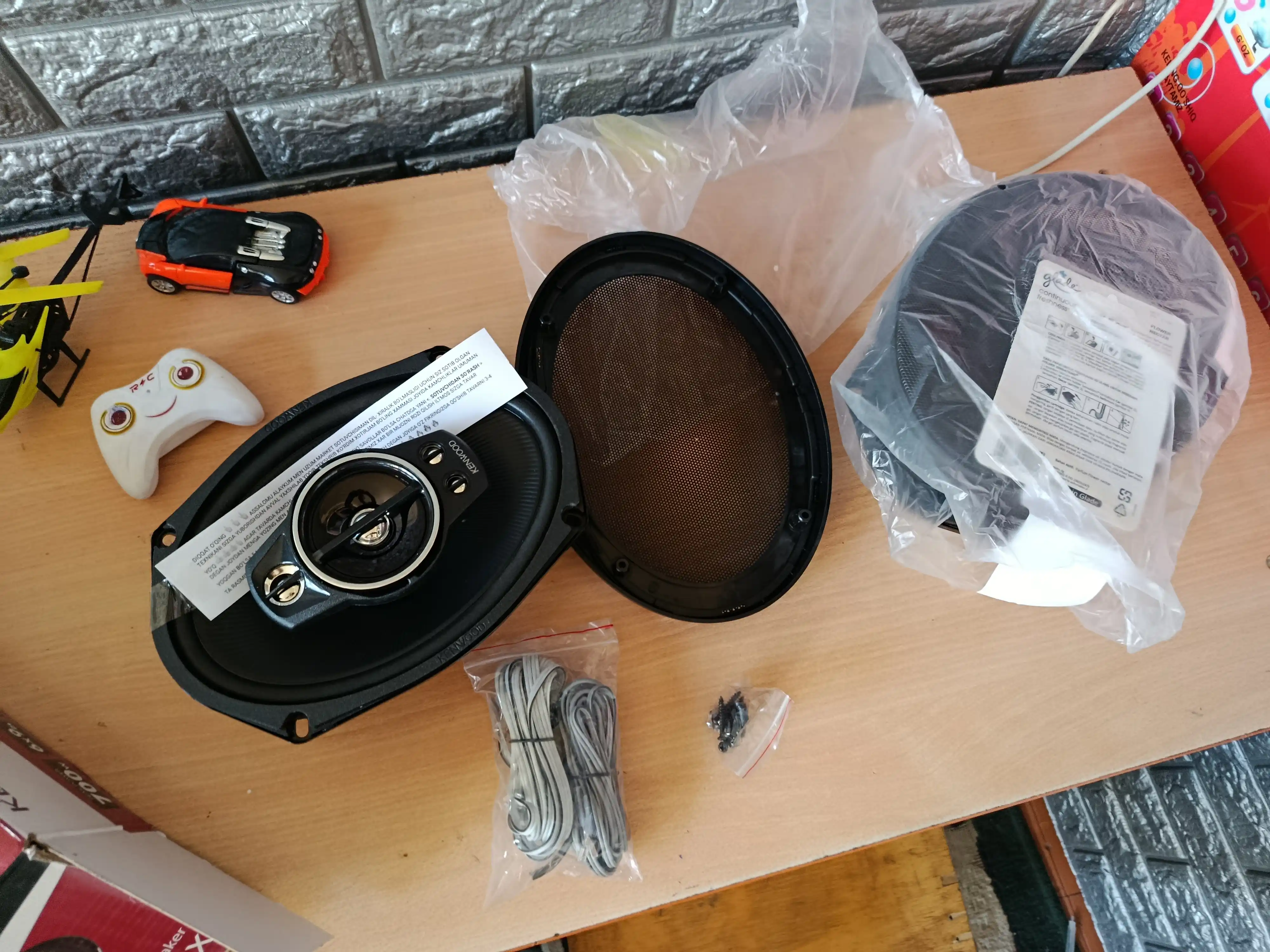 Kenwood 700w 2 динамика, BASS 5 динамиков, 4 динамика и усилитель басов не нужны kalonka