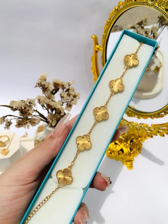Браслеты для женщин и девушек Van Cleef, не меняет цвет и не темнеет - 