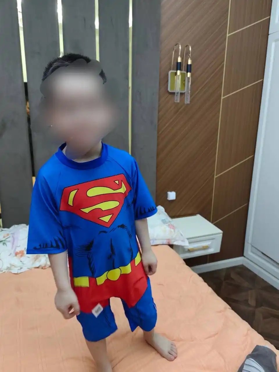 Oʻgʻil bola choʻmilish kiyimi, kombinezon, Oʻrgimchak odam, Supermen, Batman, plavka suvga