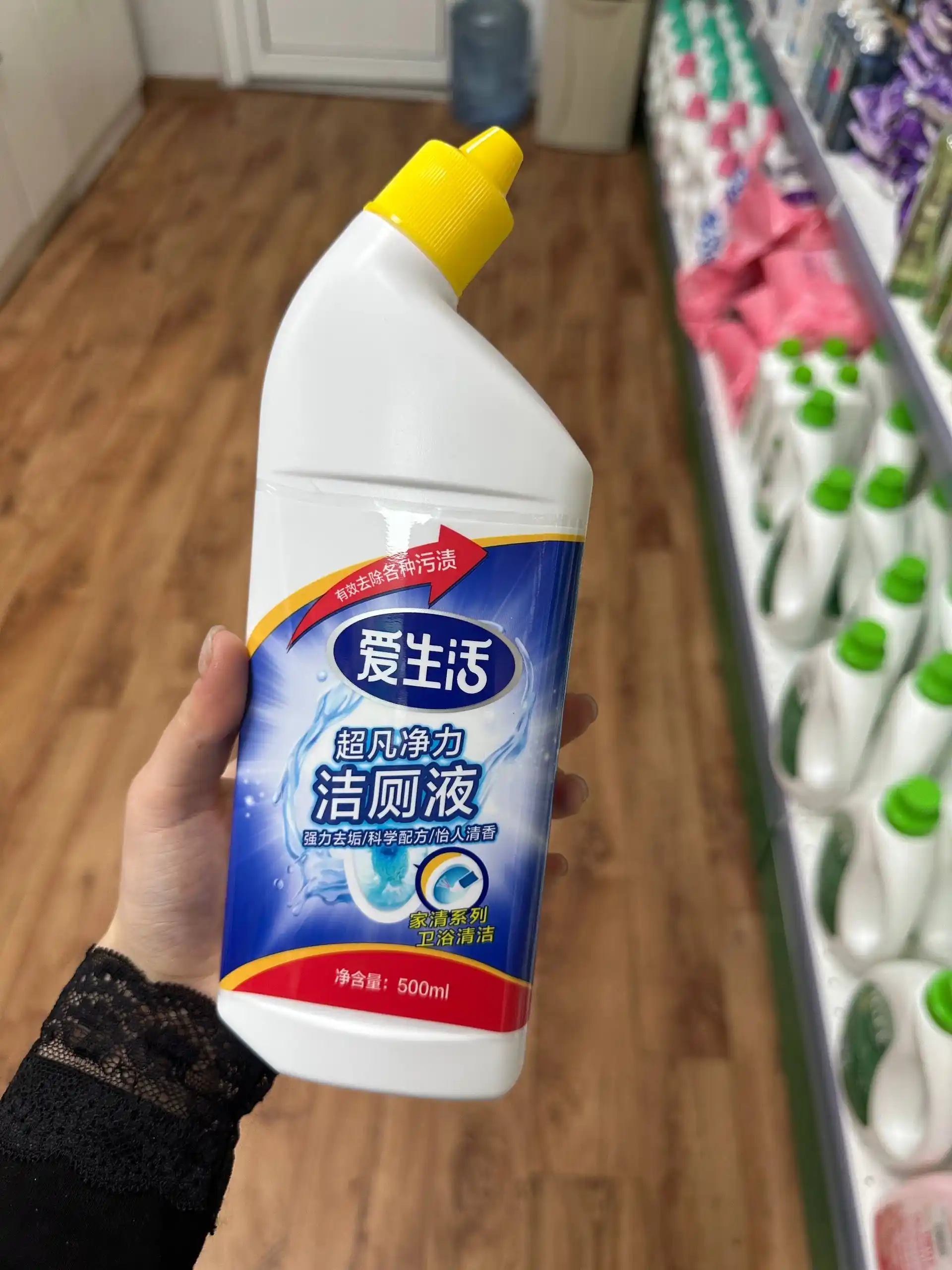 "Жидкое чистящее средство для унитаза Chaojiejing 500ml с изогнутым носиком"