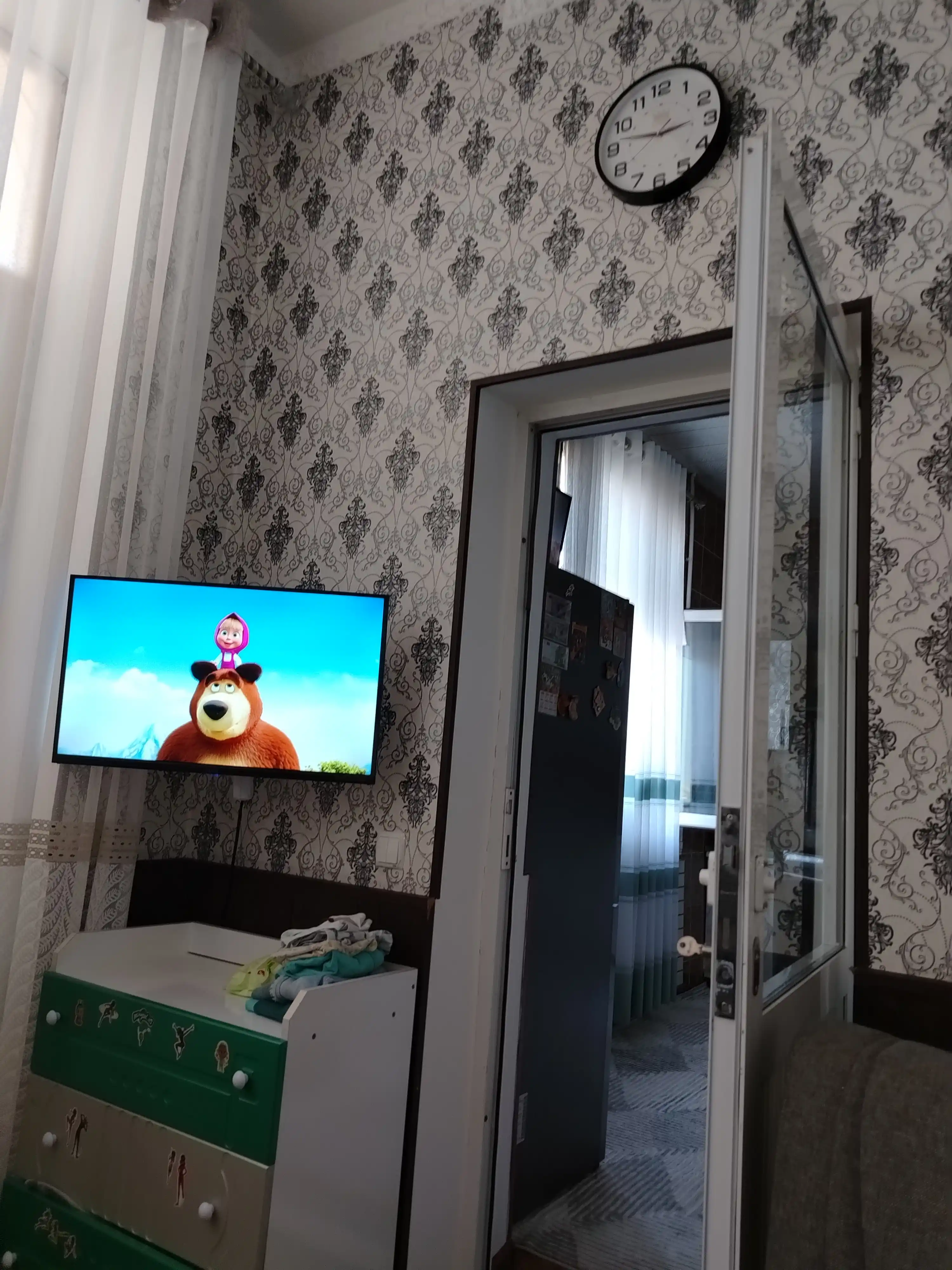 Смарт телевизор QLT 32" HD