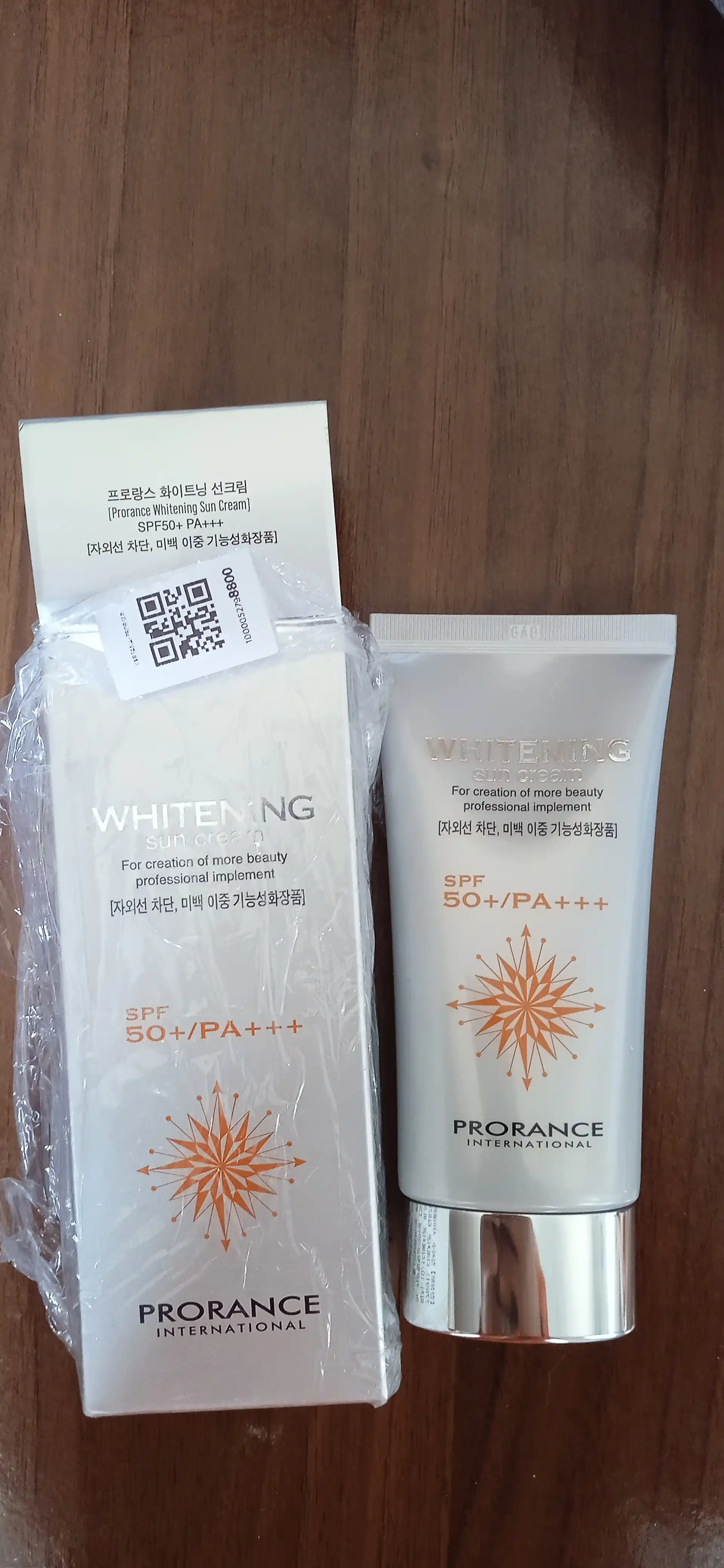 Prorance Whitening SPF 50+ pigmentatsiyaga qarshi oqartiruvchi quyoshdan himoyalovchi krem