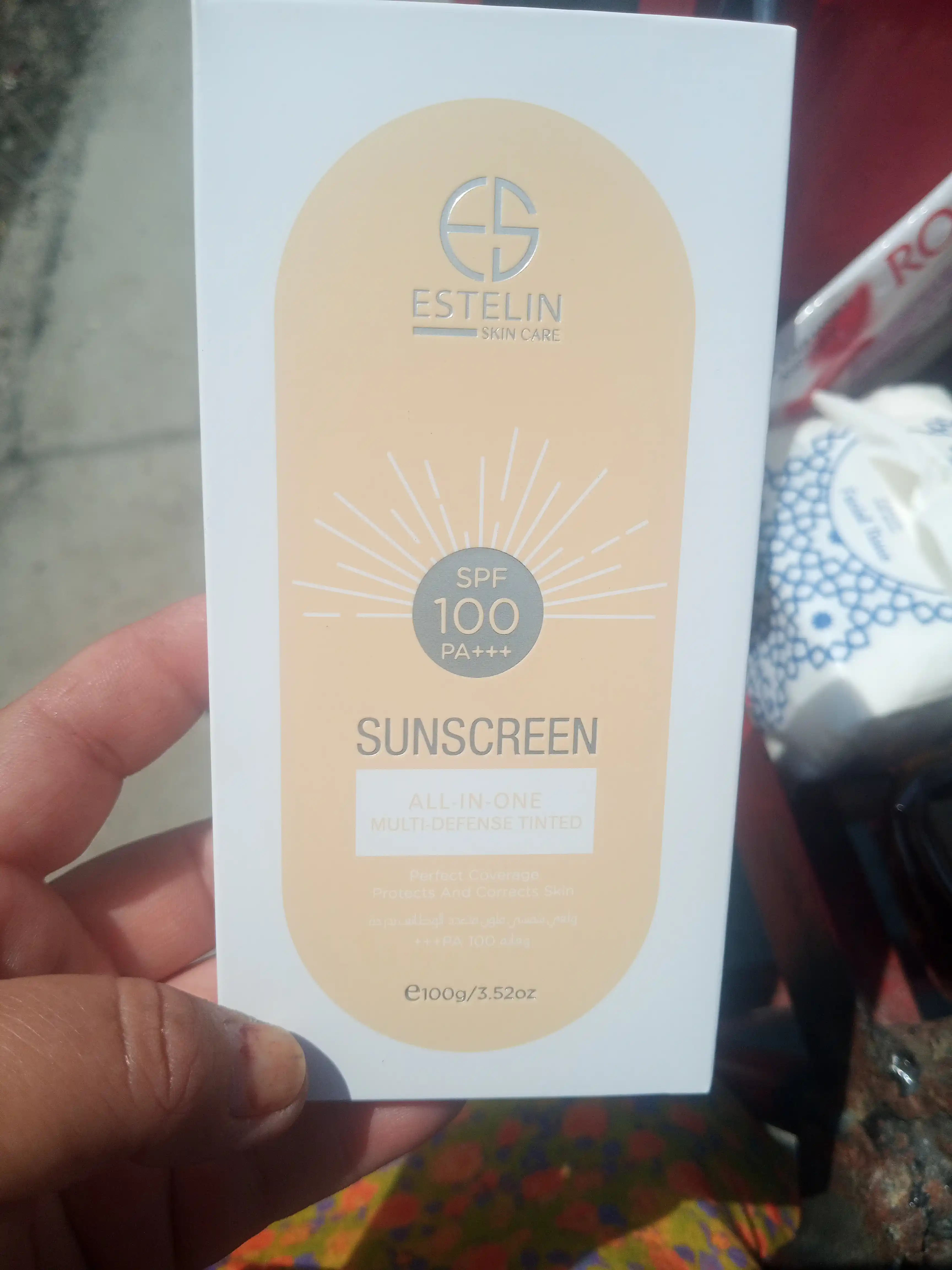 Estelin SPF 50+ PA+++ Quyoshdan saqlovchi namlantiruvchi krem, 50/100 ml