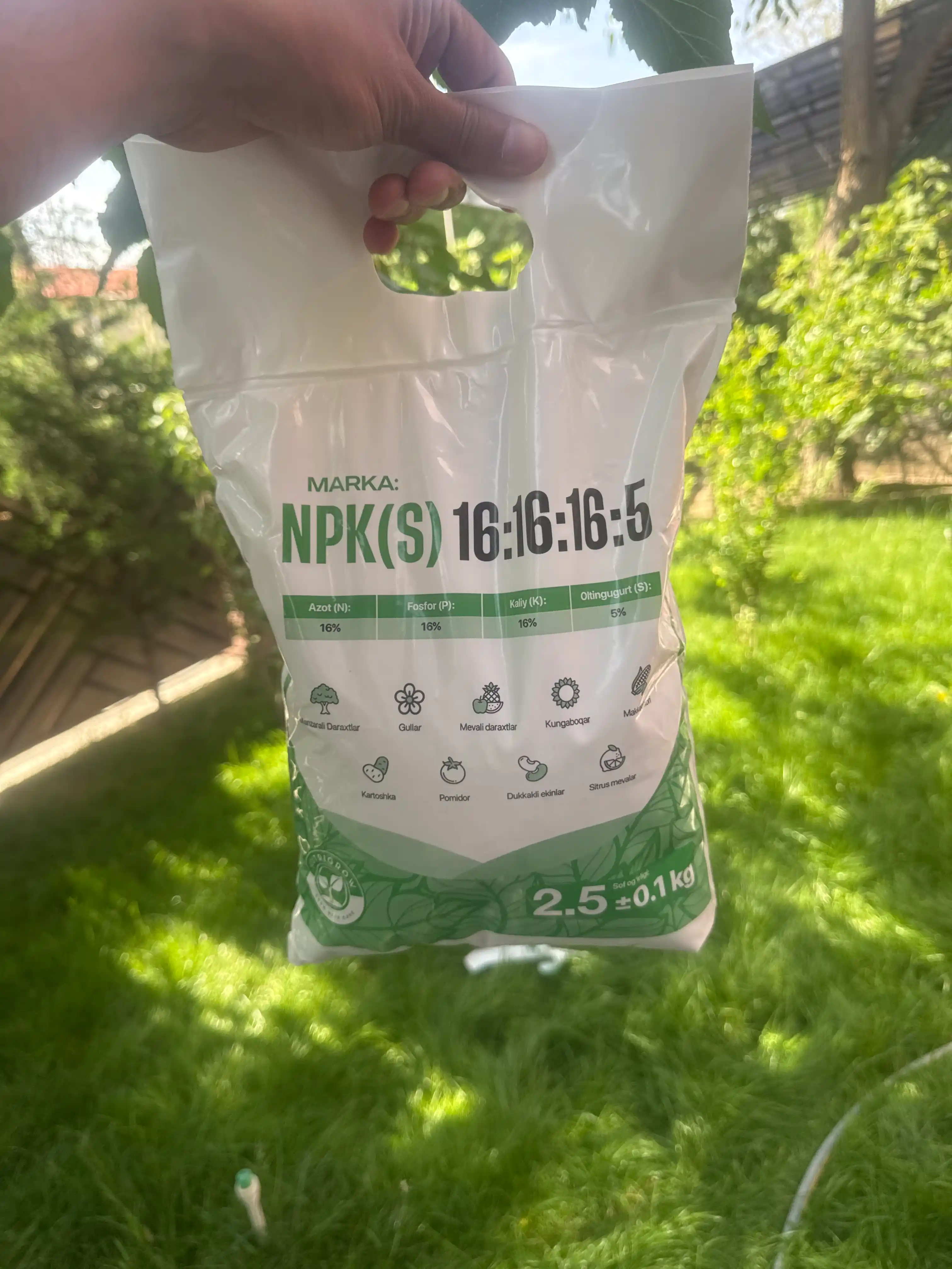 Nutrigrow Kompleks mineral o'g'it NPK 16:16:16:5 universal, 2.5 kg