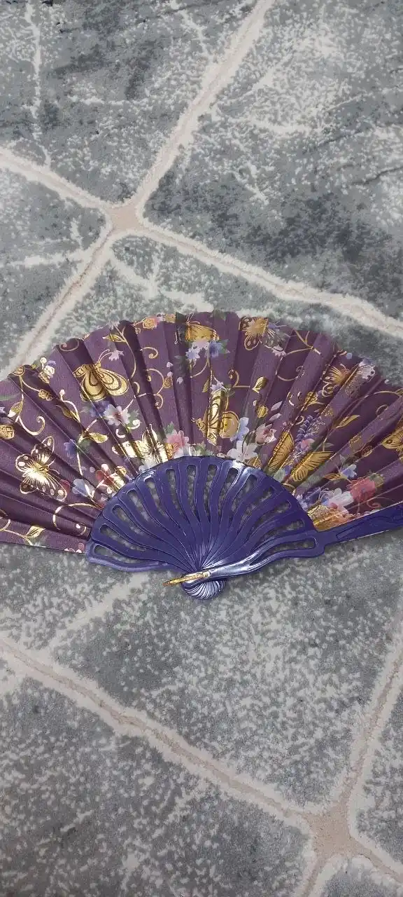 Yig‘ma ayollar yelpig‘ichi