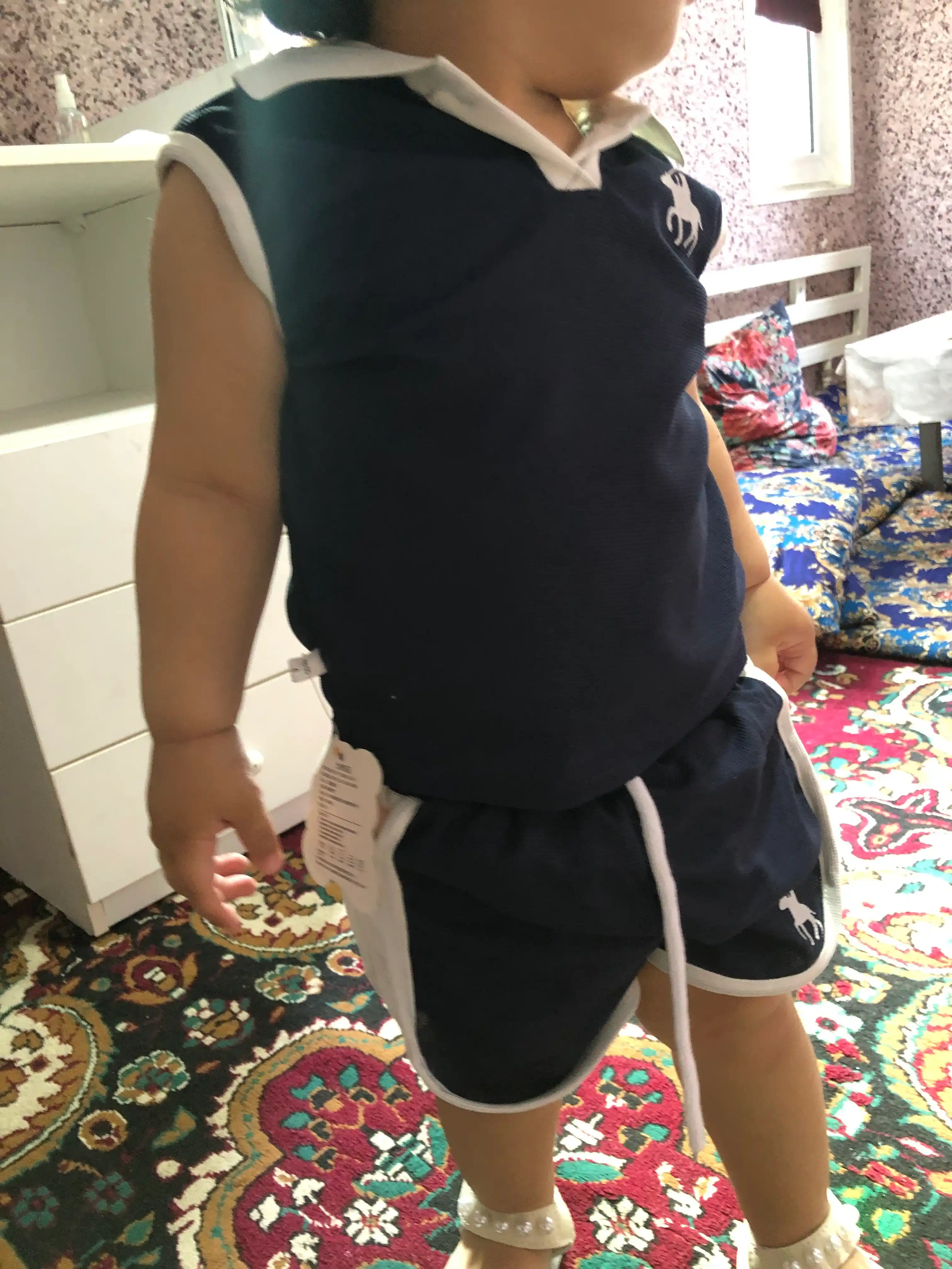 Bolalar uchun sport komplekt: top + short/yubka, yozgi, zamonaviy, 2–5 yosh