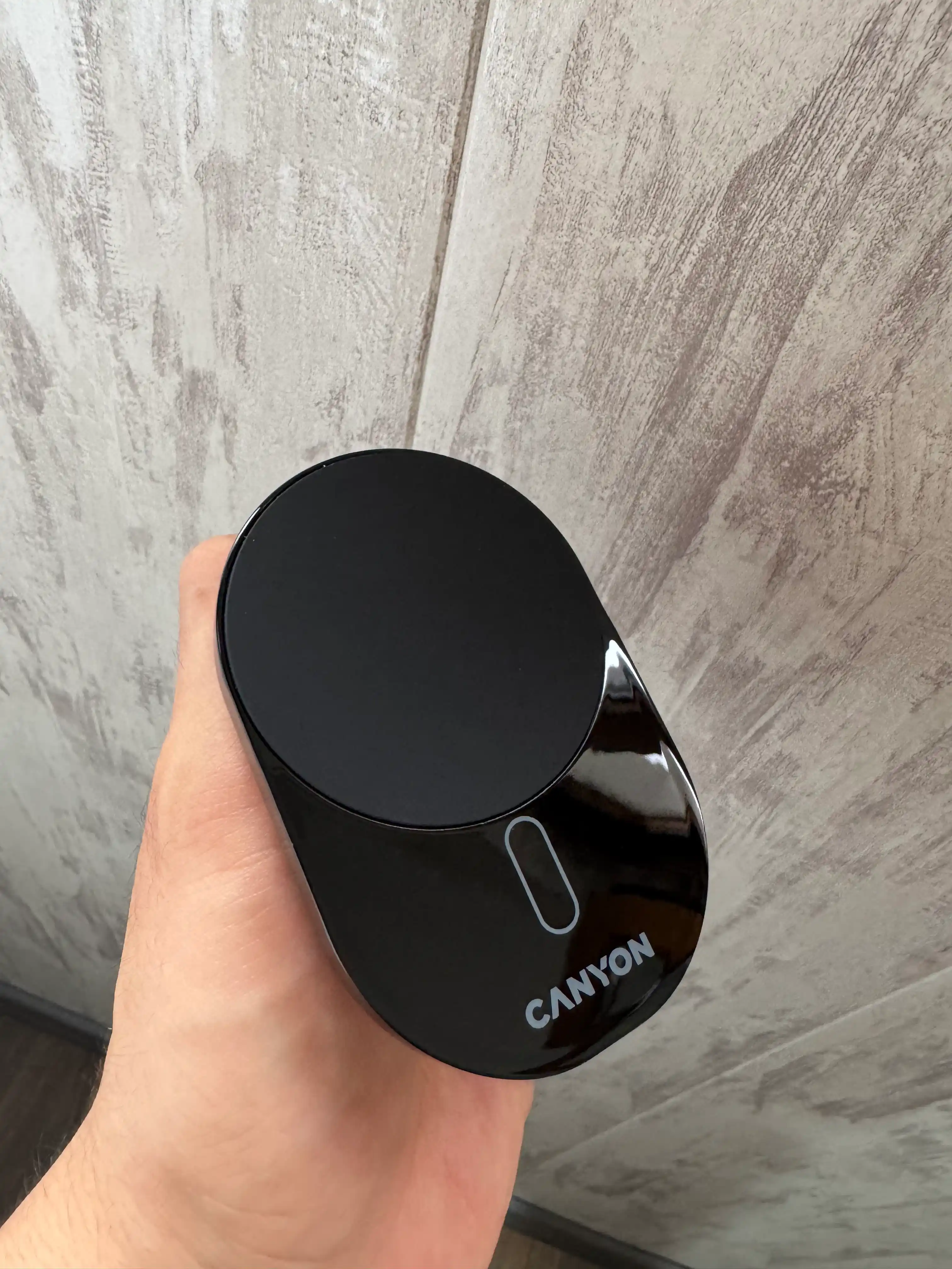 Avtomobil zaryadkasi CANYON OnGrip 105, 15 Vt Qi2,Type C, telefon uchun magnitli ushlagich