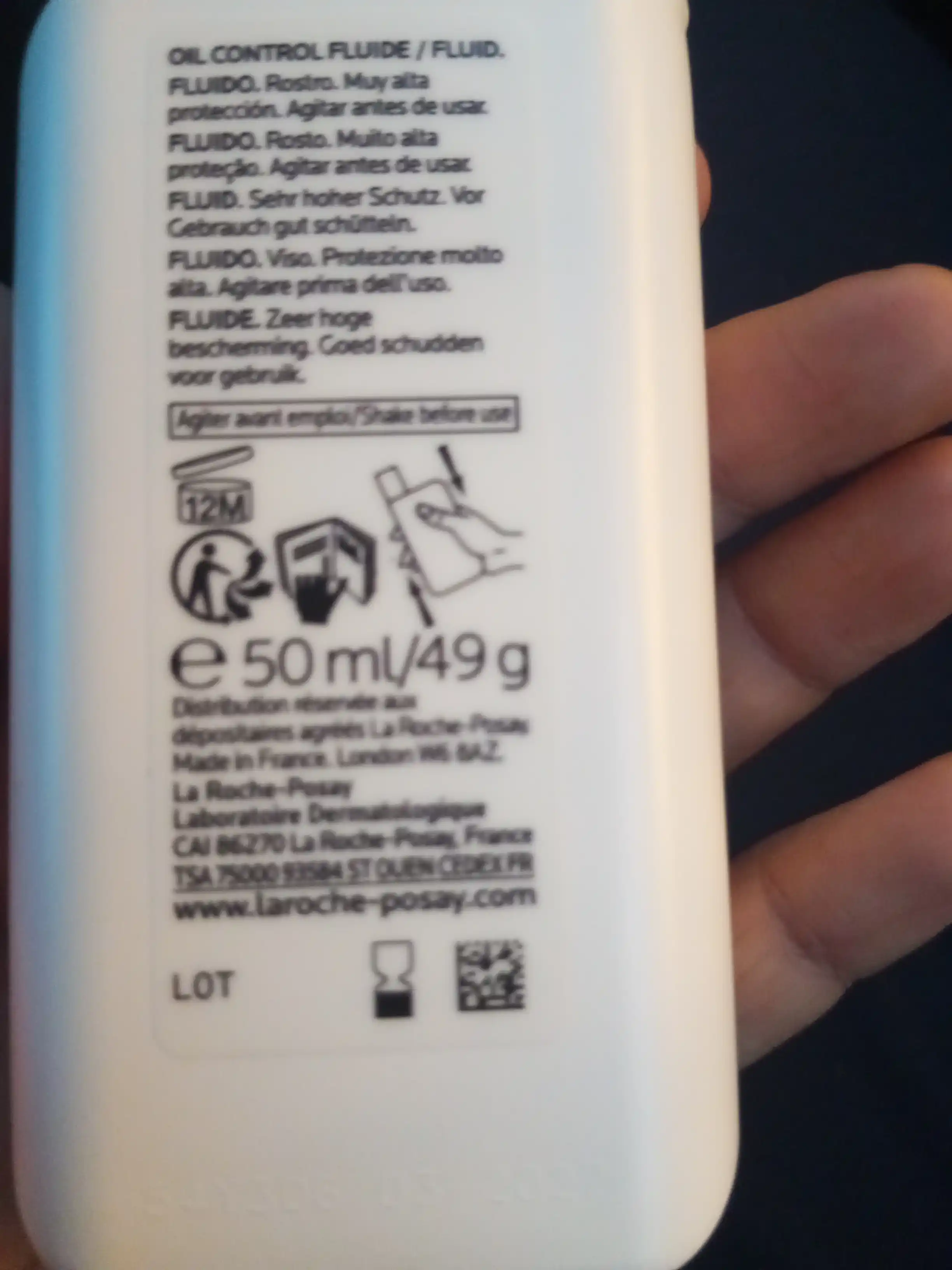 Yuz uchun quyoshdan himoya qiluvchi matlashtiruvchi suyuqlik SPF  50+ / PPD 56, LA ROCHE-POSAY ANTHELIOS UVMUNE 400, 50 ml