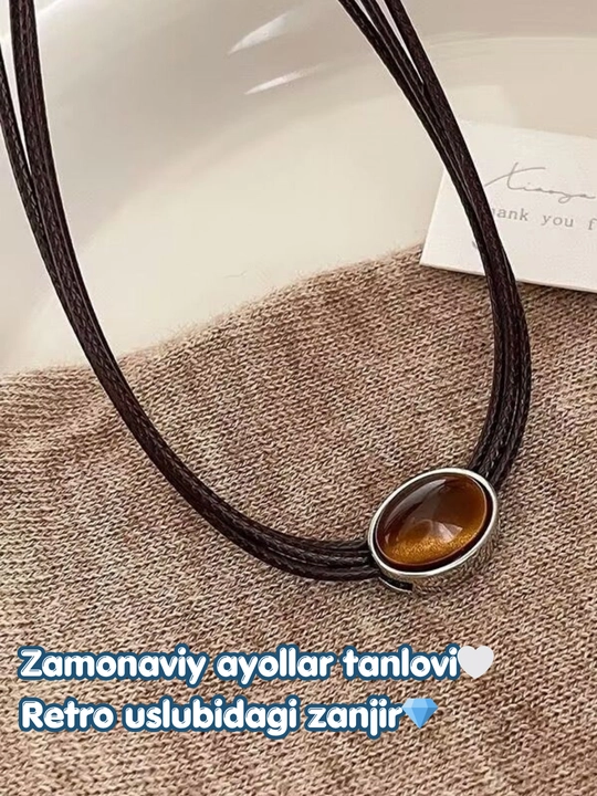 Женское колье чокер с кулоном
