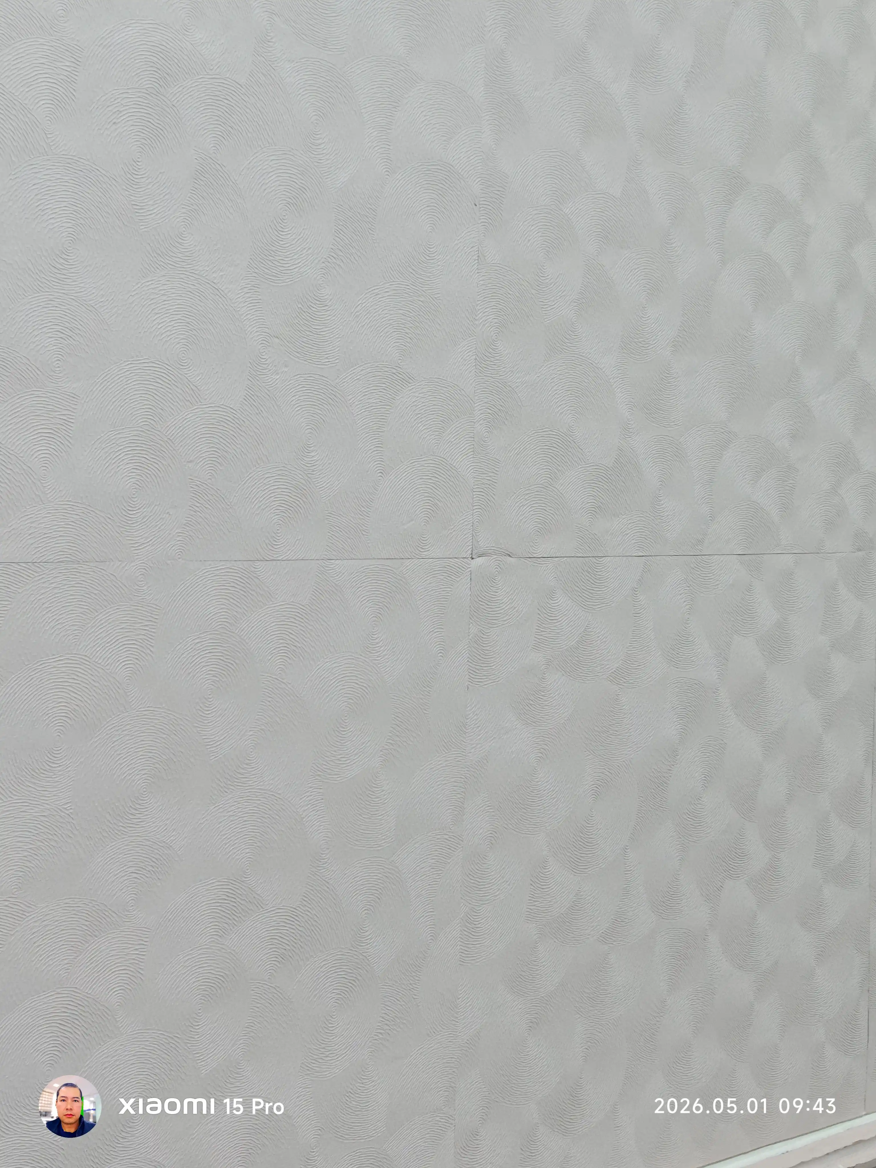 Devor uchun o‘z-o‘zidan yopishadigan 3D oboylar 60×60 sm, relyefli, och rangli