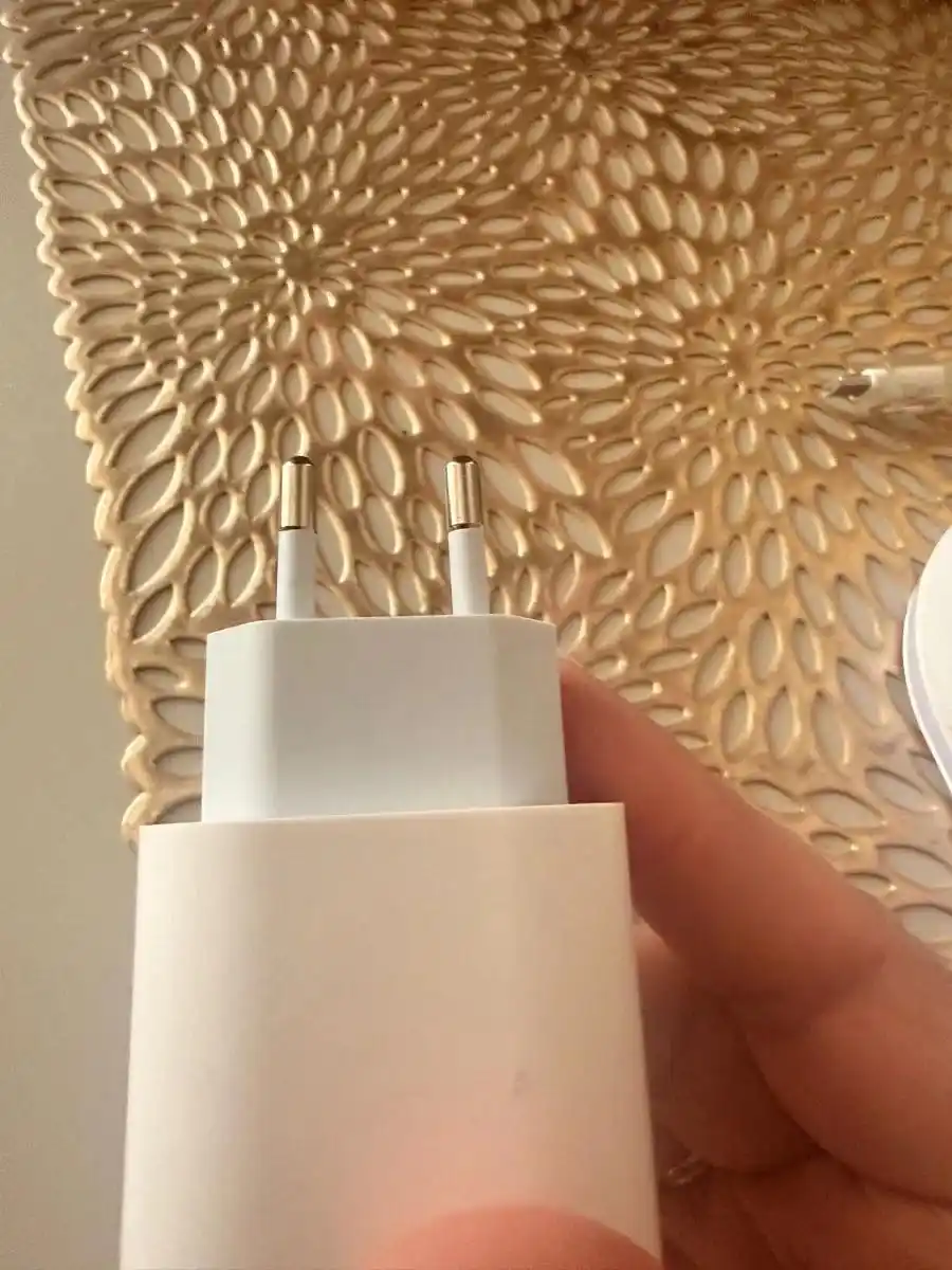 Зарядное устройство, адаптер питания 20 Вт, USB Type-C