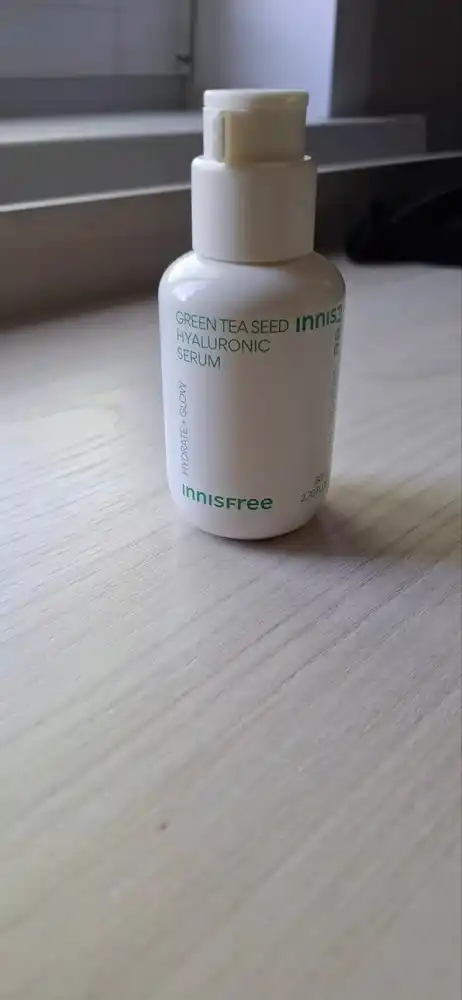 Yuz serumi Innisfree namlovchi gialuronli yashil choyli Green Tea Seed, Koreya parvarish