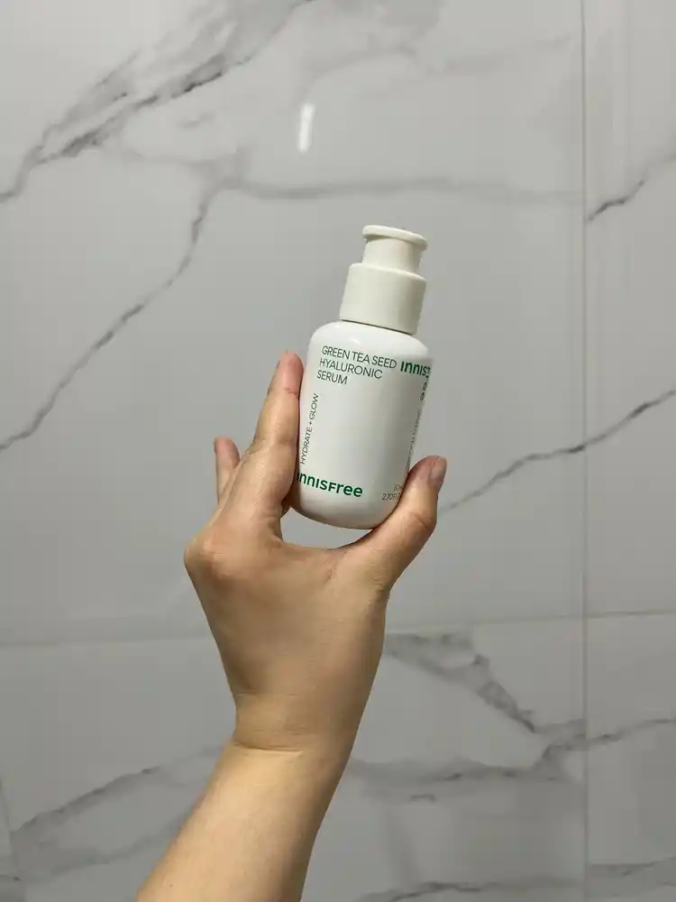 Yuz serumi Innisfree namlovchi gialuronli yashil choyli Green Tea Seed, Koreya parvarish