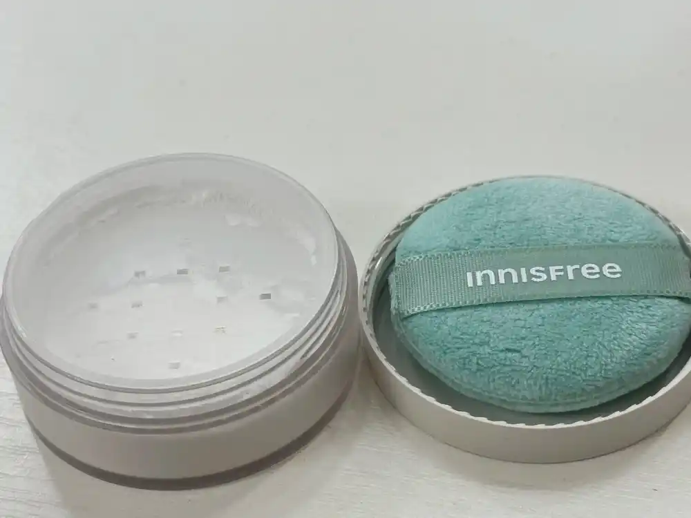 Innisfree NO-SEBUM AC kukun sochilma mat qiluvchi muammoli teri uchun, yaltiroq nazorat