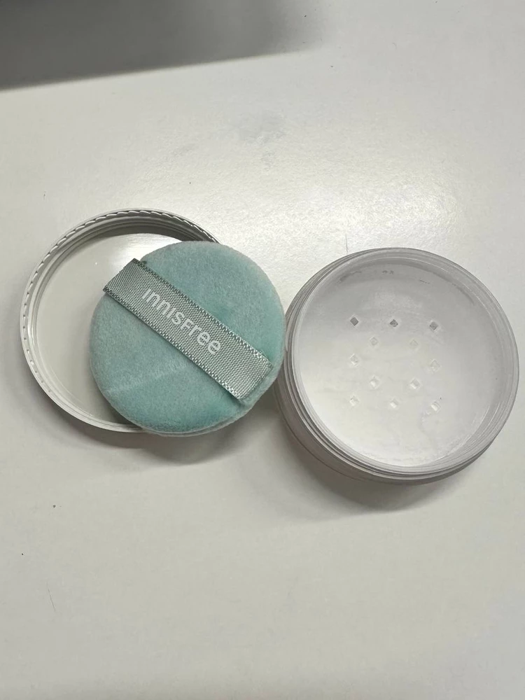 Innisfree NO-SEBUM AC kukun sochilma mat qiluvchi muammoli teri uchun, yaltiroq nazorat