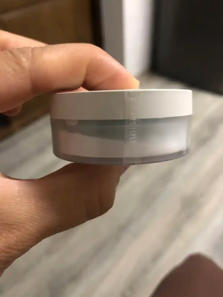 Innisfree NO-SEBUM AC kukun sochilma mat qiluvchi muammoli teri uchun, yaltiroq nazorat